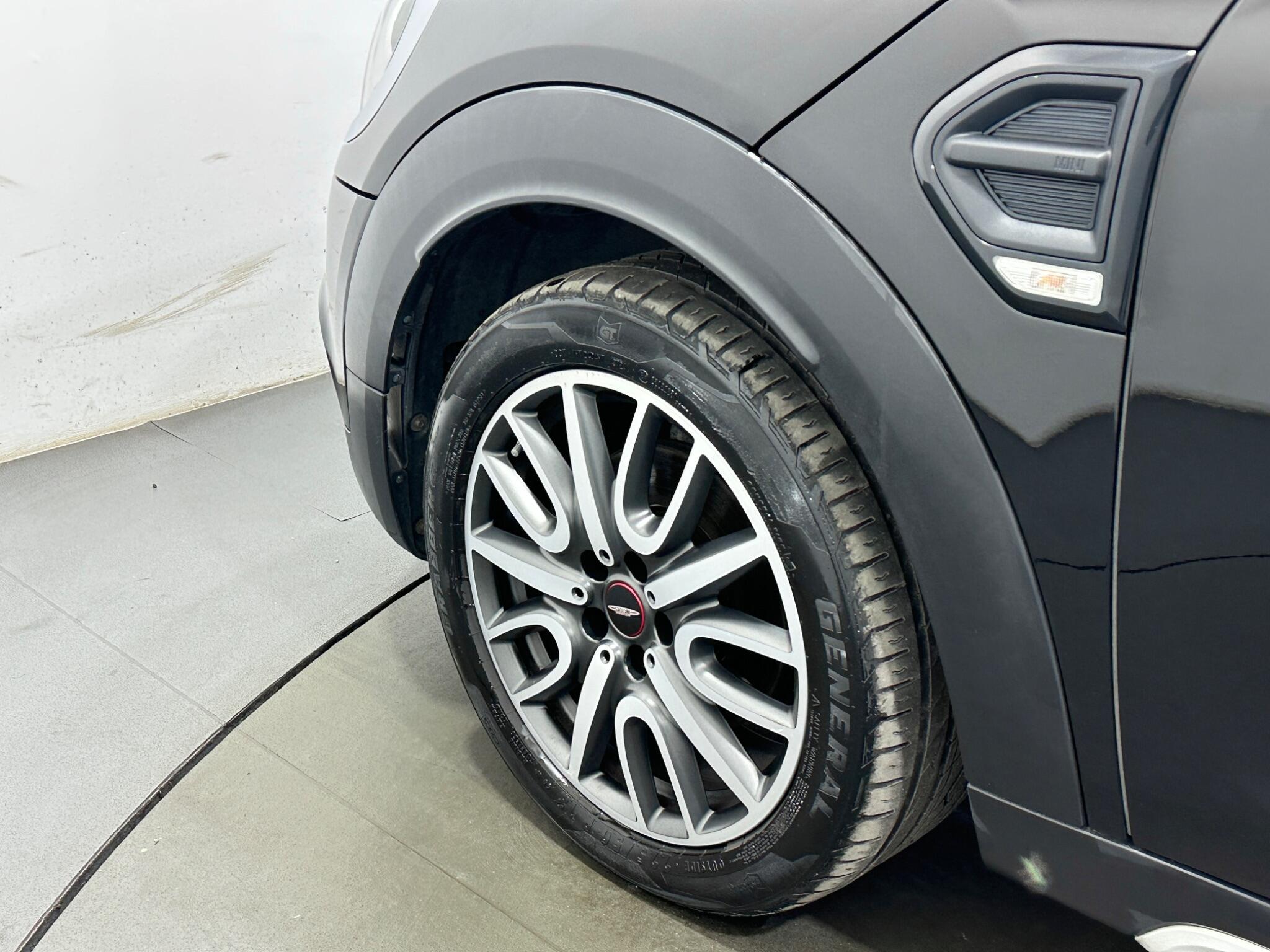 Mini Countryman view 48