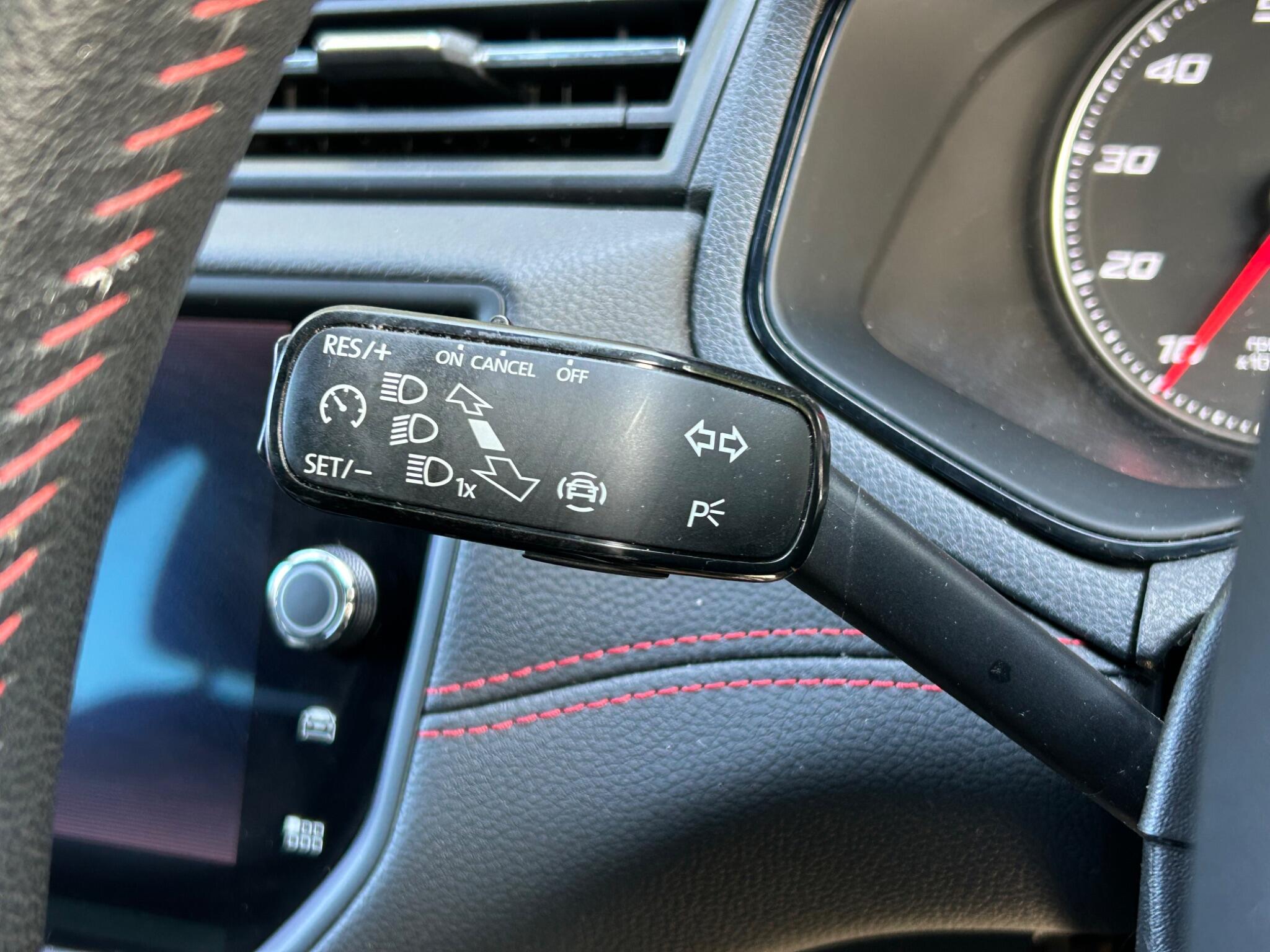 SEAT Arona view 49