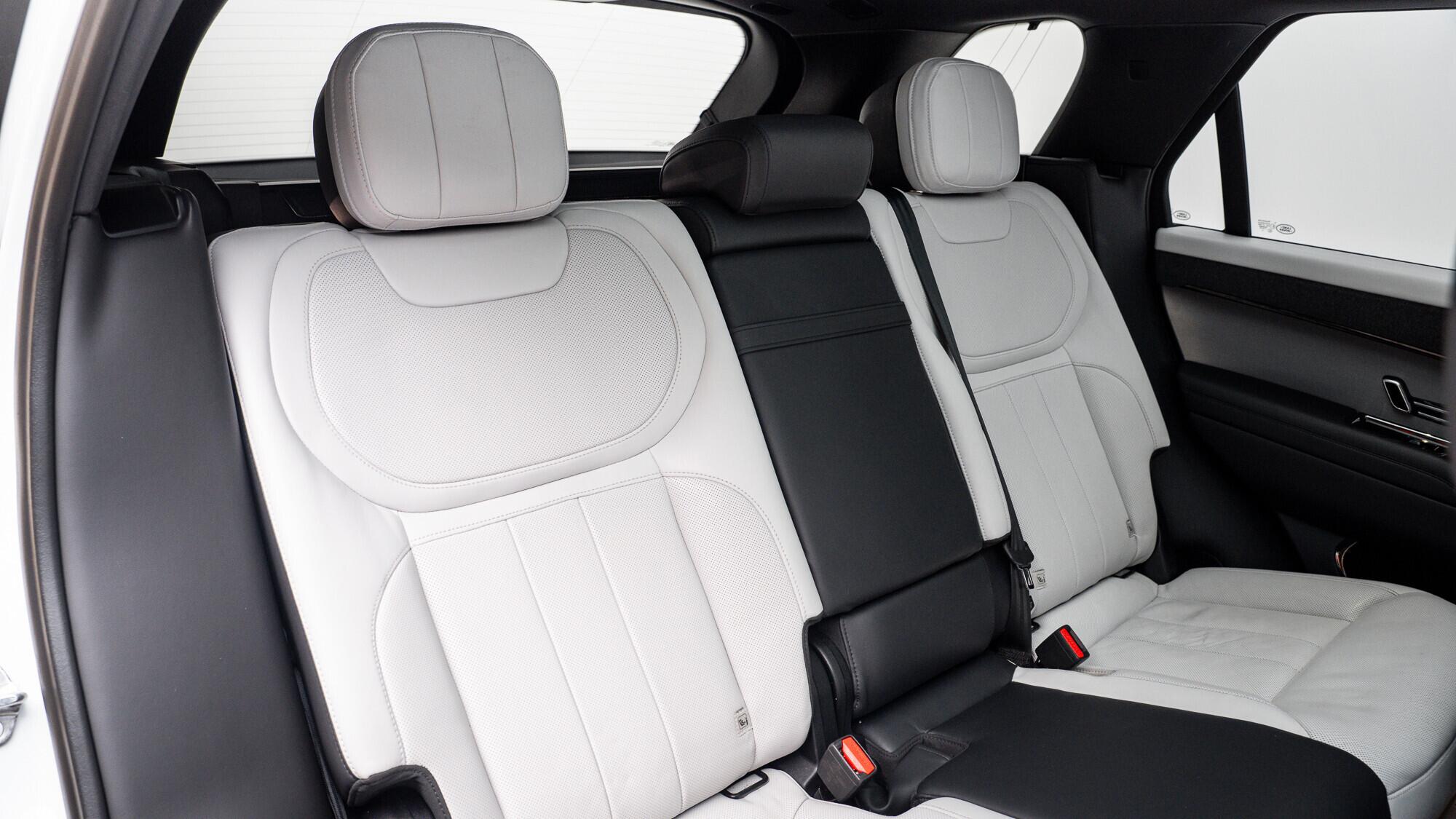 Land Rover Range Rover Sport view 19
