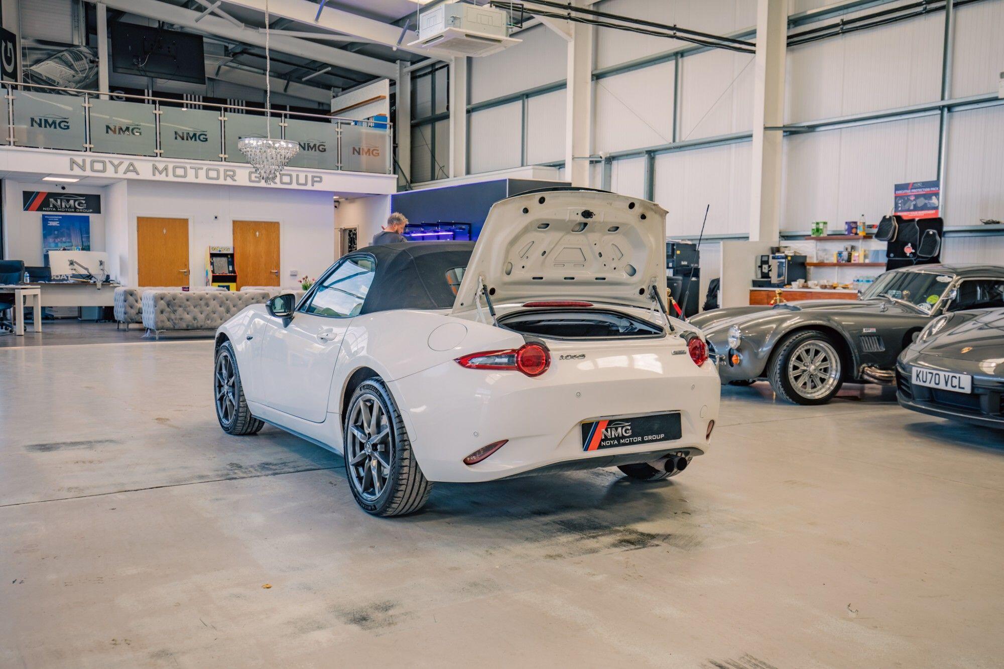 Mazda MX-5 view 29