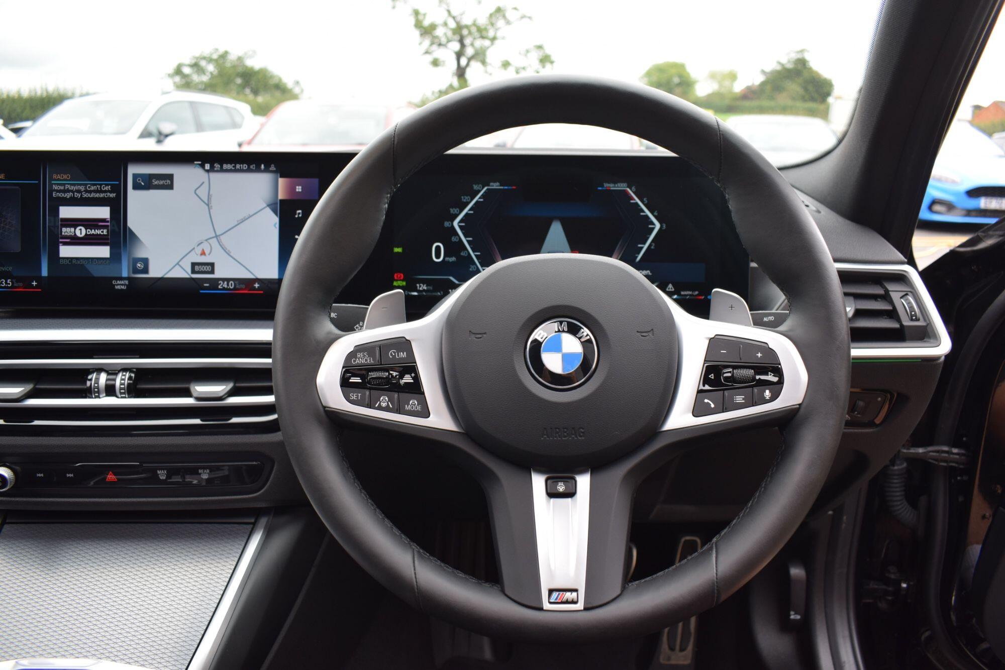 BMW 3 Series view 10