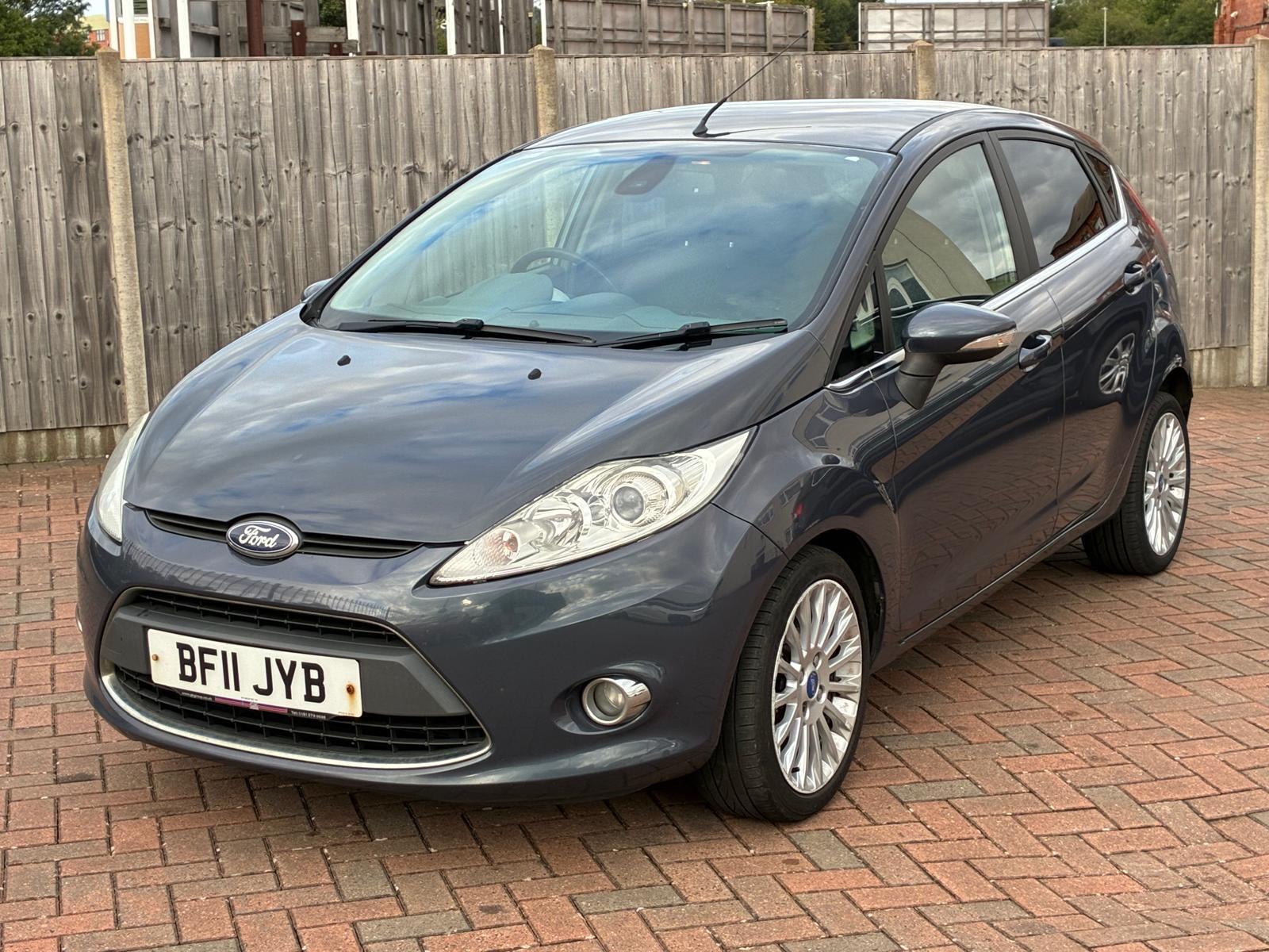 Ford Fiesta view 9