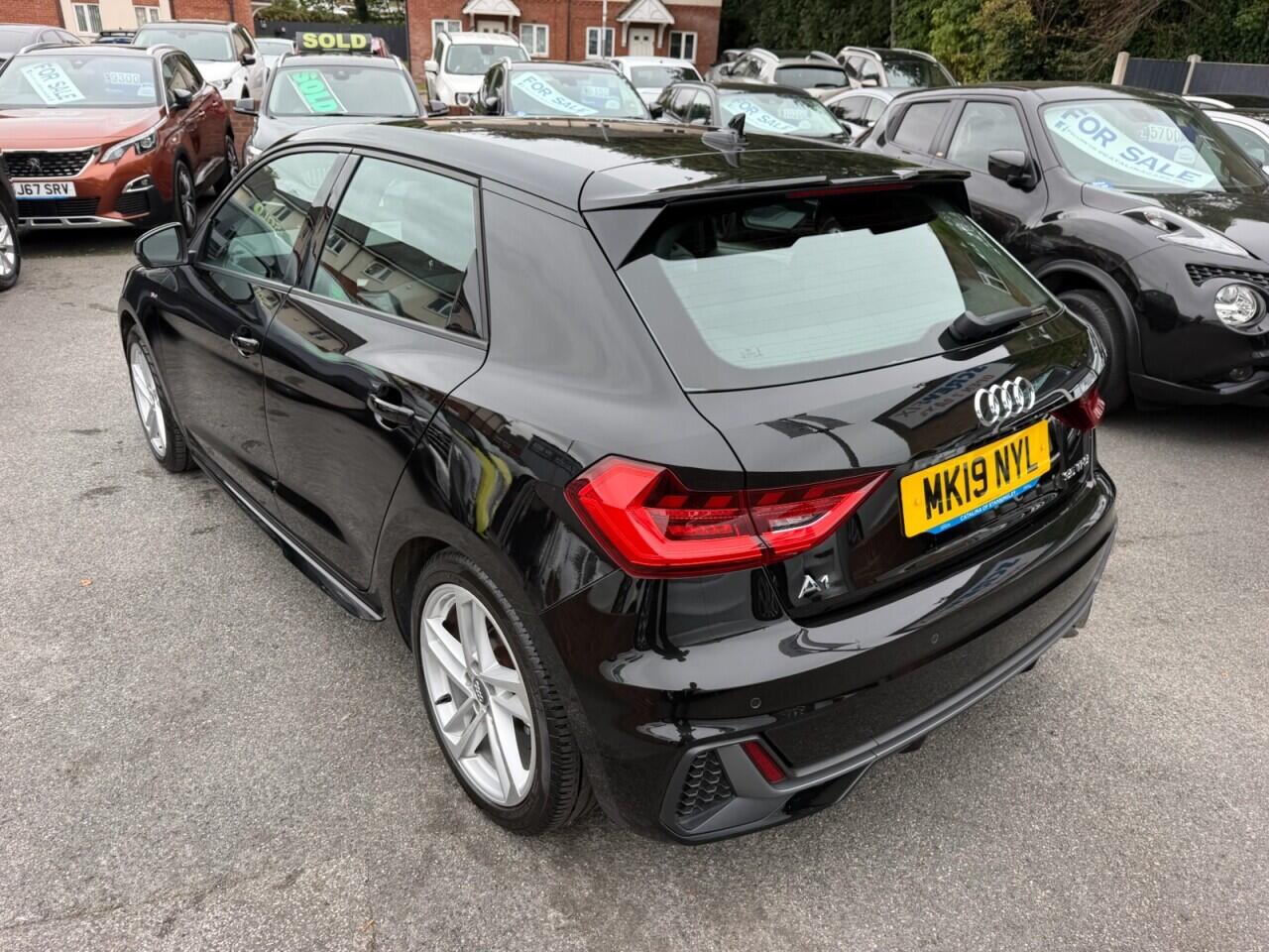 Audi A1 view 8