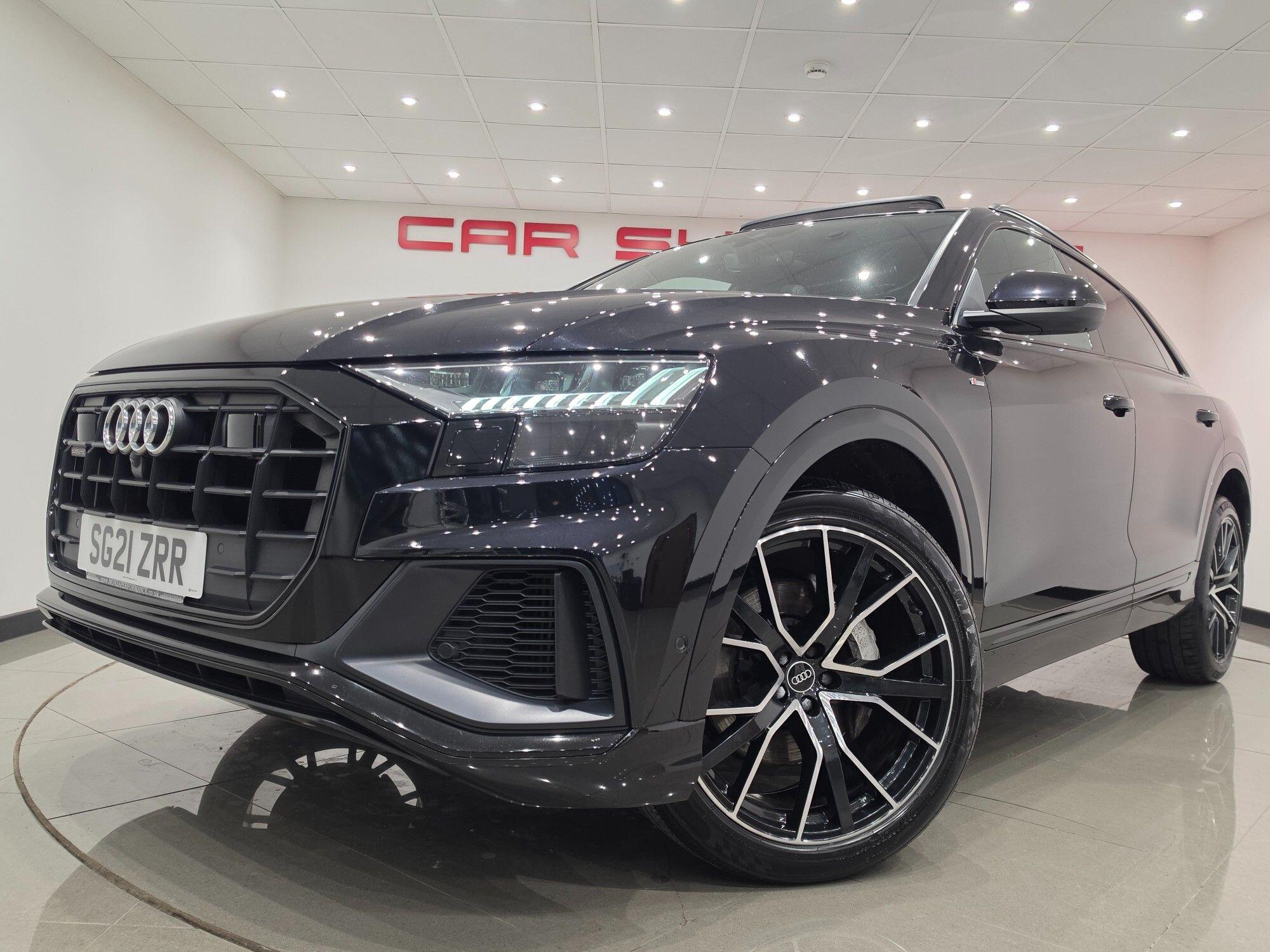 Audi Q8 view 55
