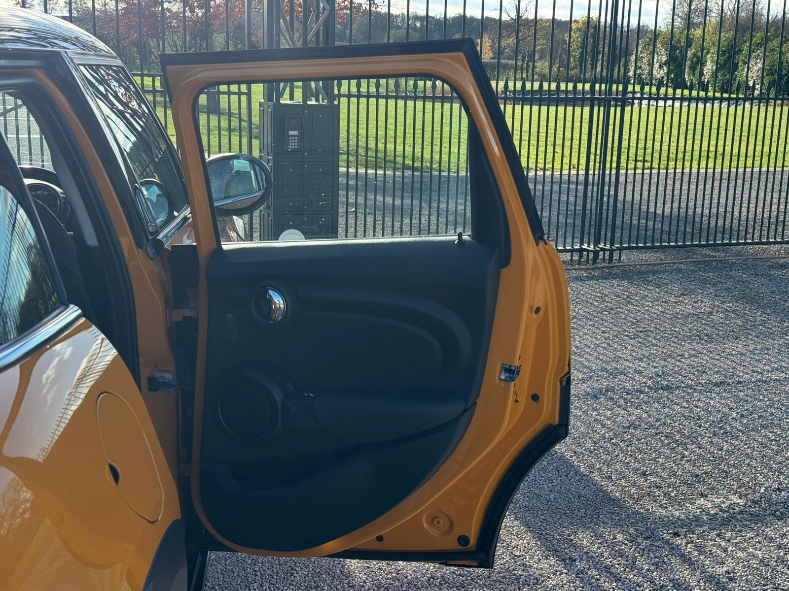 2018 MINI Hatch 1.5 Cooper Steptronic Euro 6 (s/s) 5dr • 107,132 miles image 24