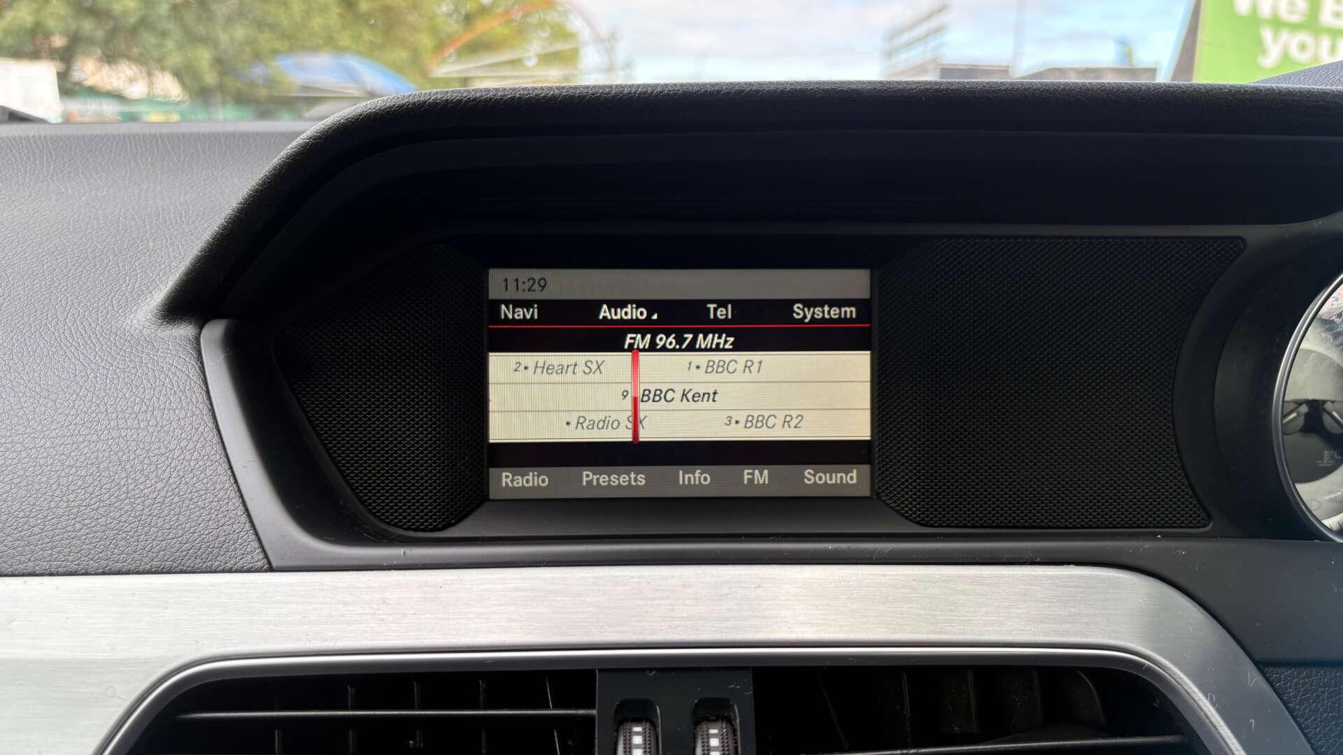 Mercedes-Benz C-Class view 24