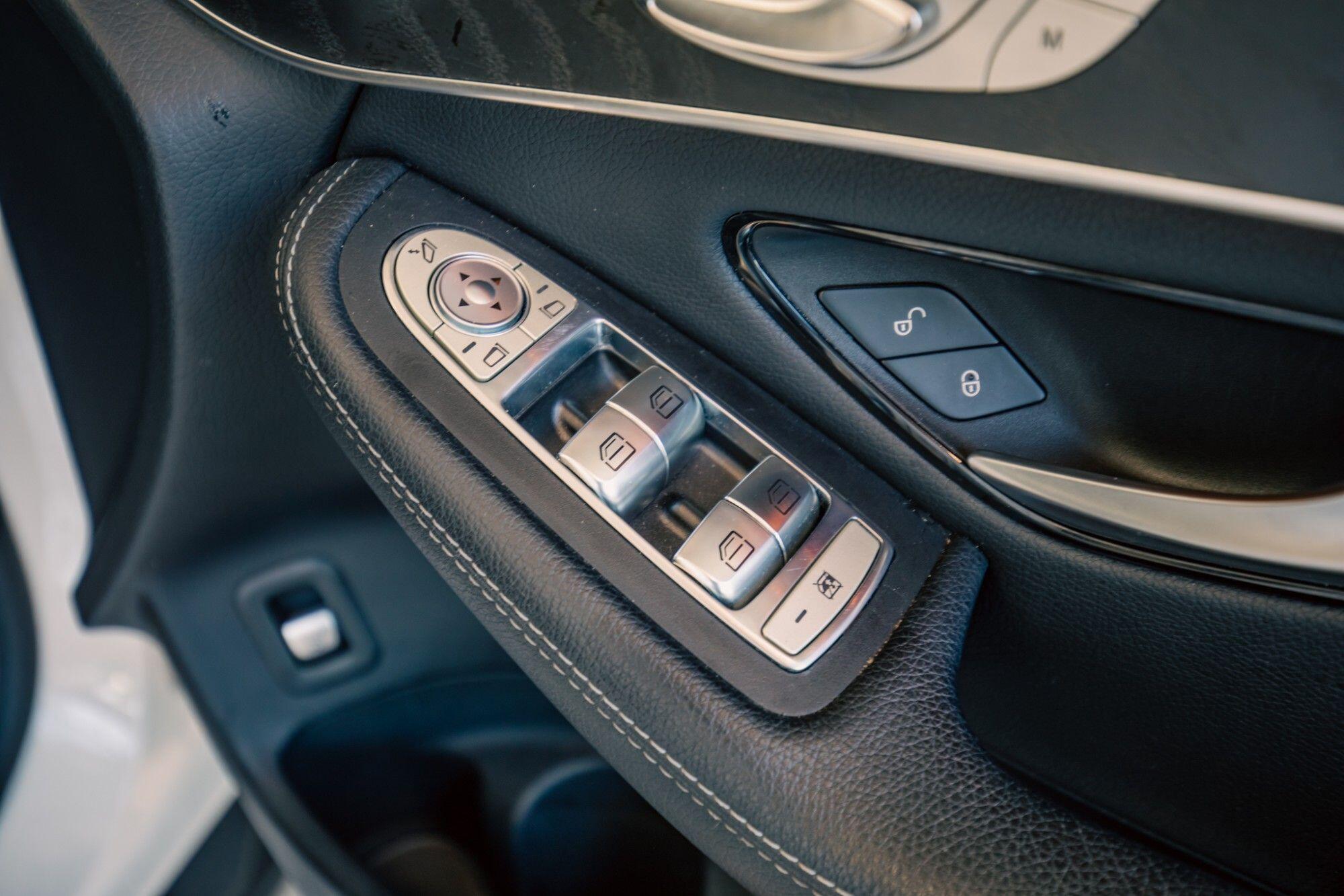Mercedes-Benz GLC view 22