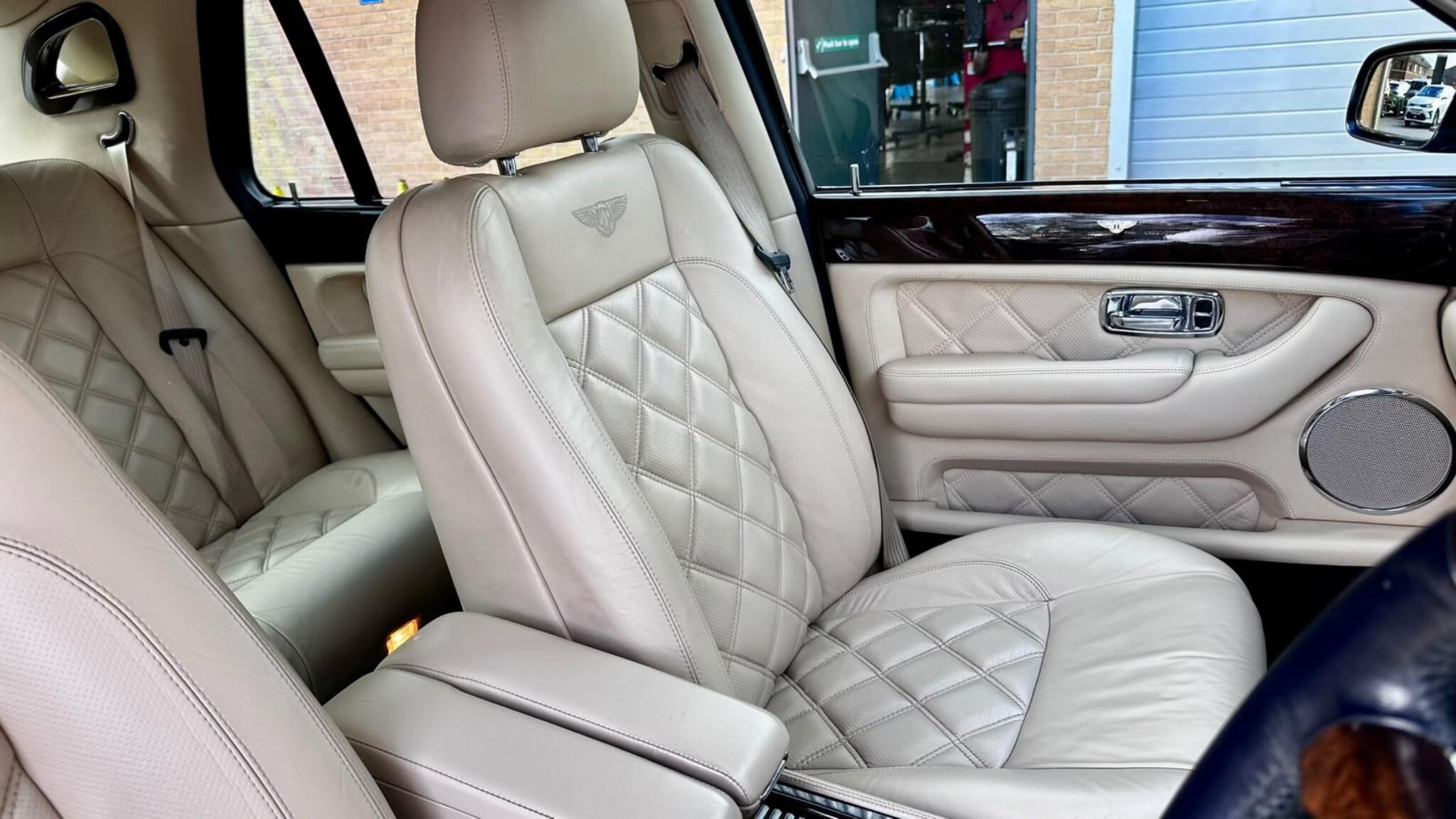 Bentley Arnage view 57