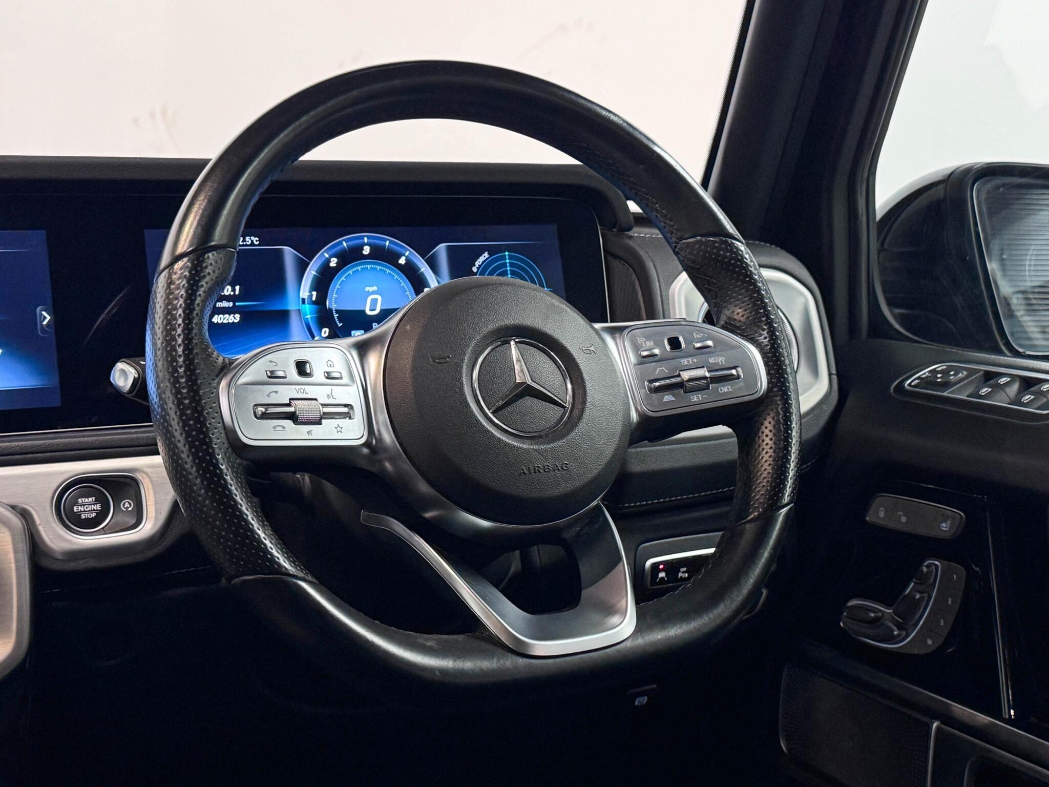 Mercedes-Benz G-Class view 31