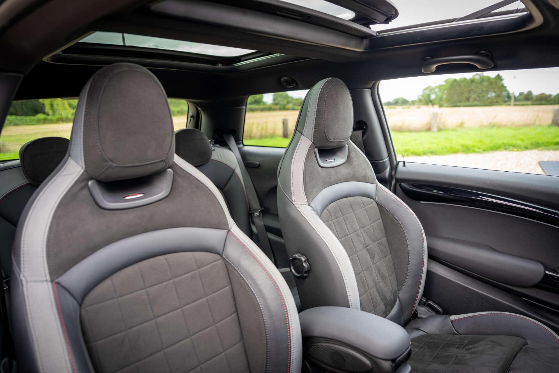 Mini Cooper view 5