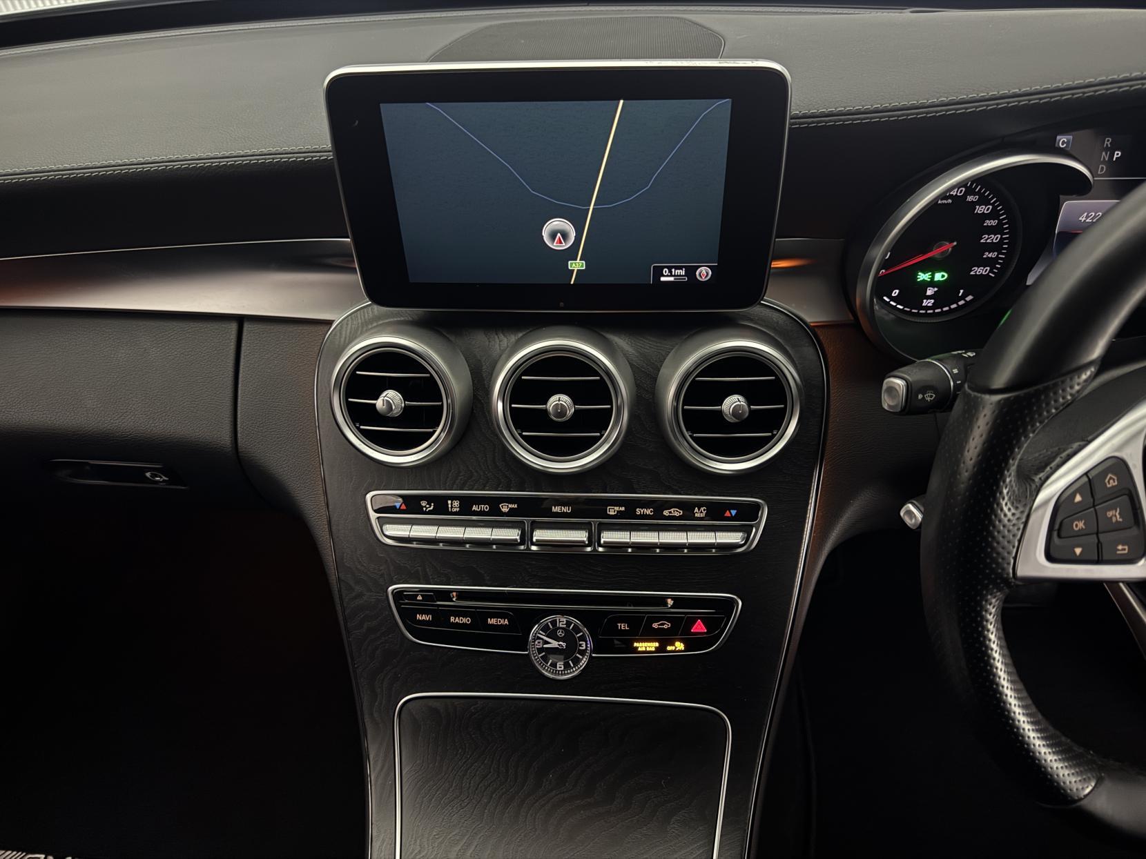 Mercedes-Benz C-Class view 70