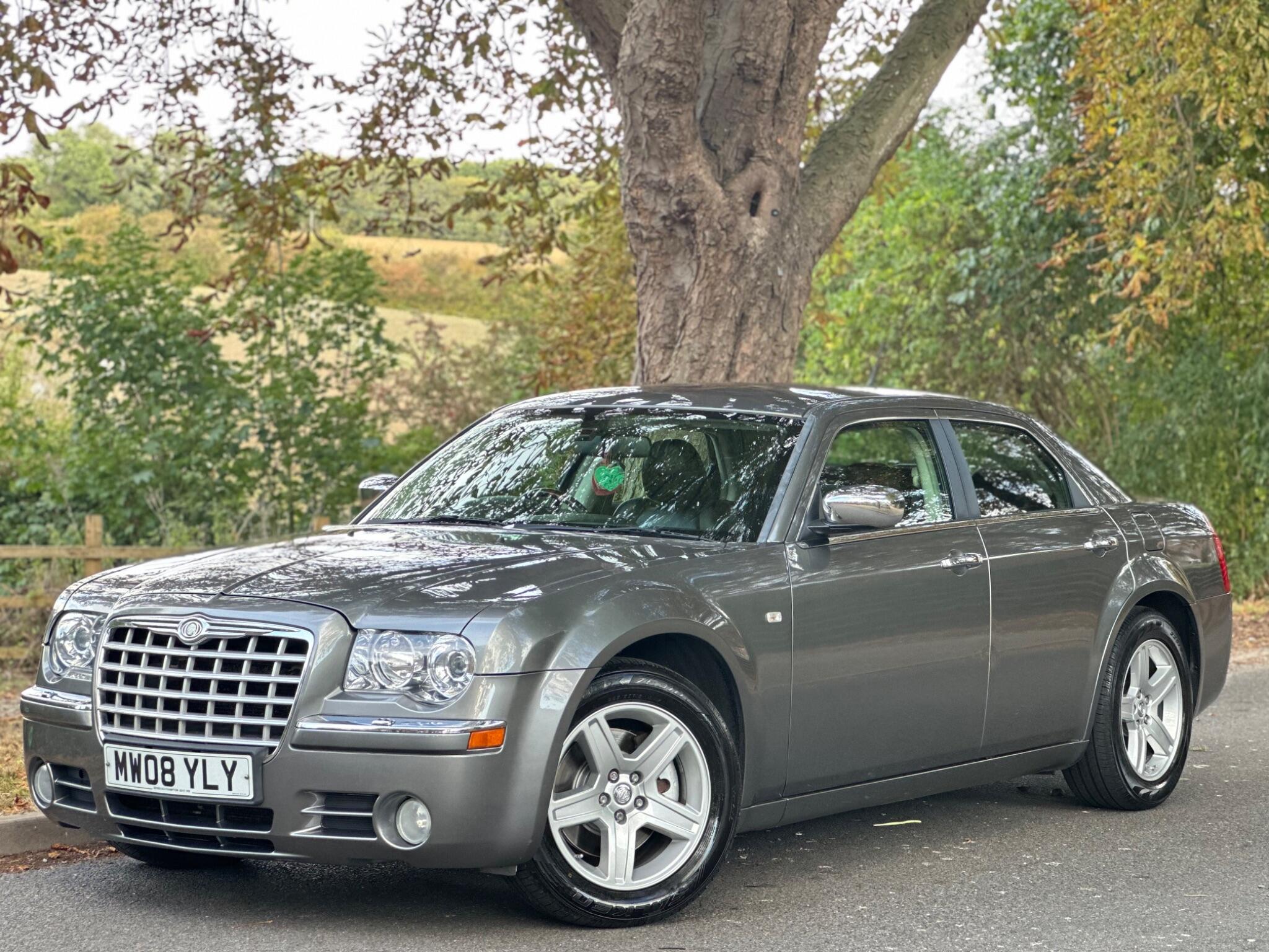 2008 Chrysler 300C image 1