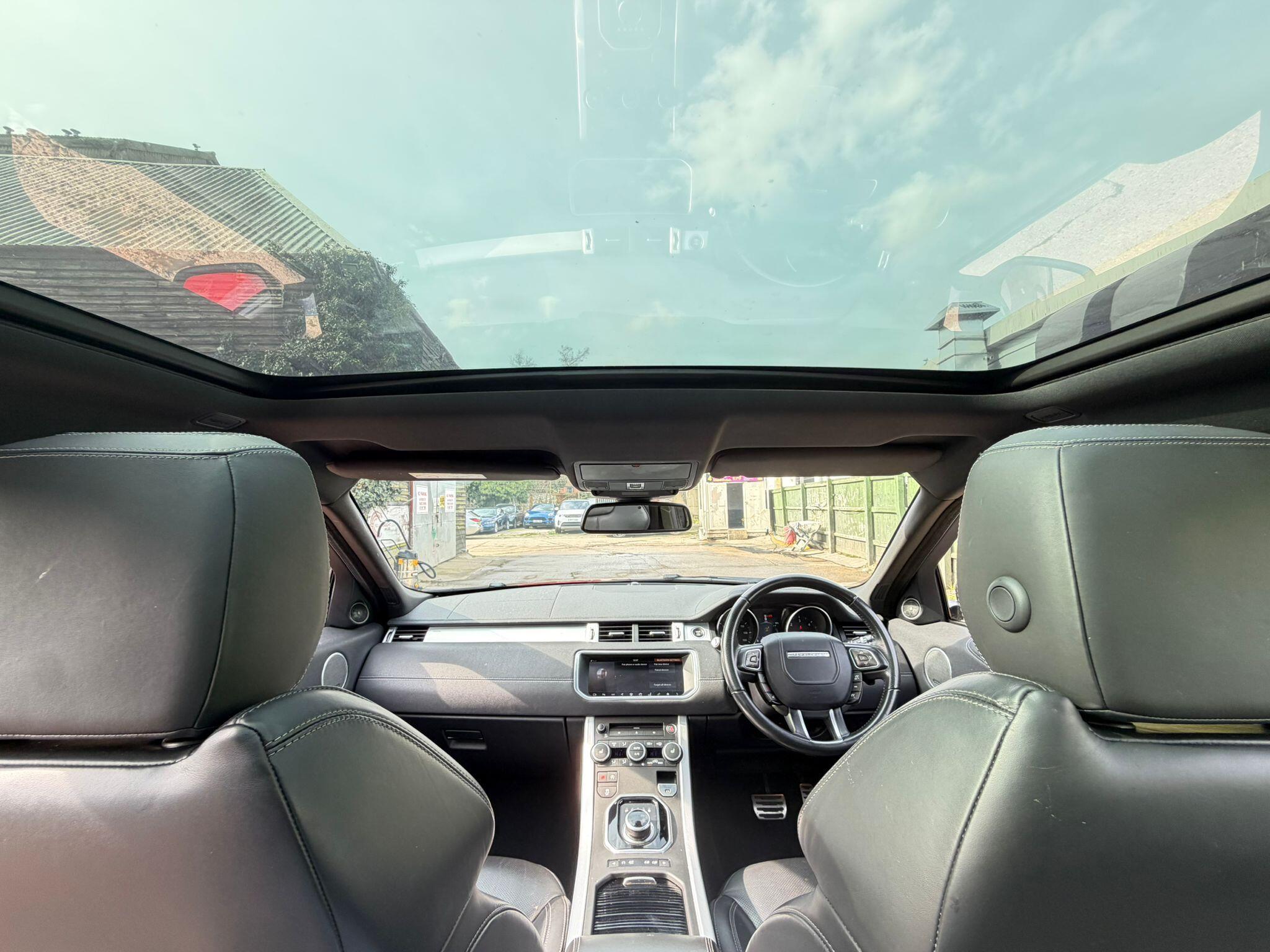 Land Rover Range Rover Evoque view 4