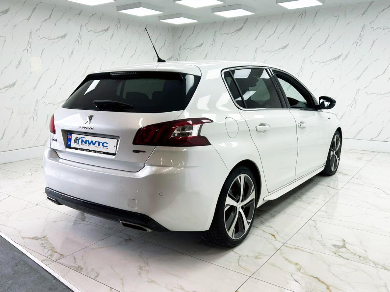 Peugeot 308 view 11