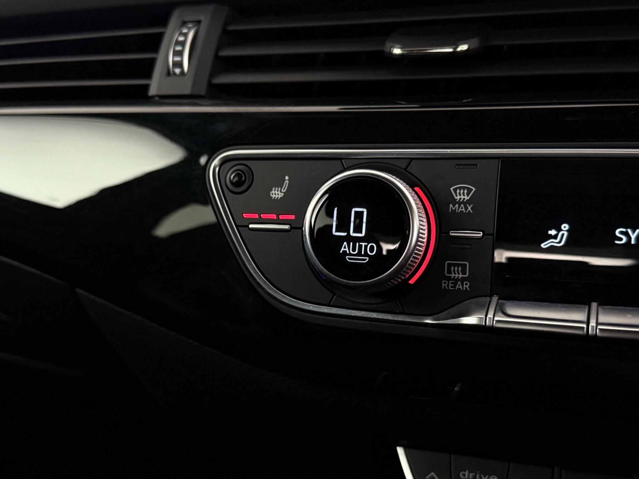 Audi A4 view 25