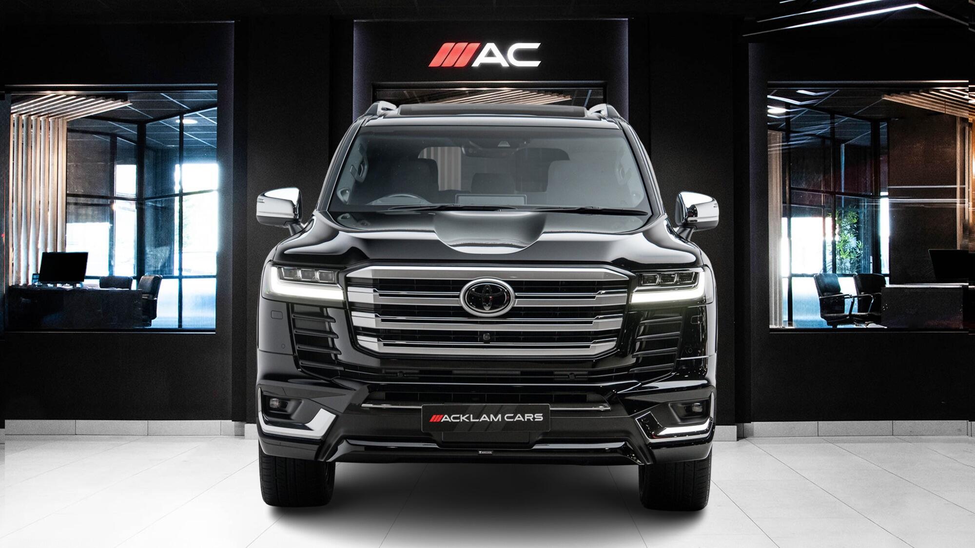 Toyota Land Cruiser view 2