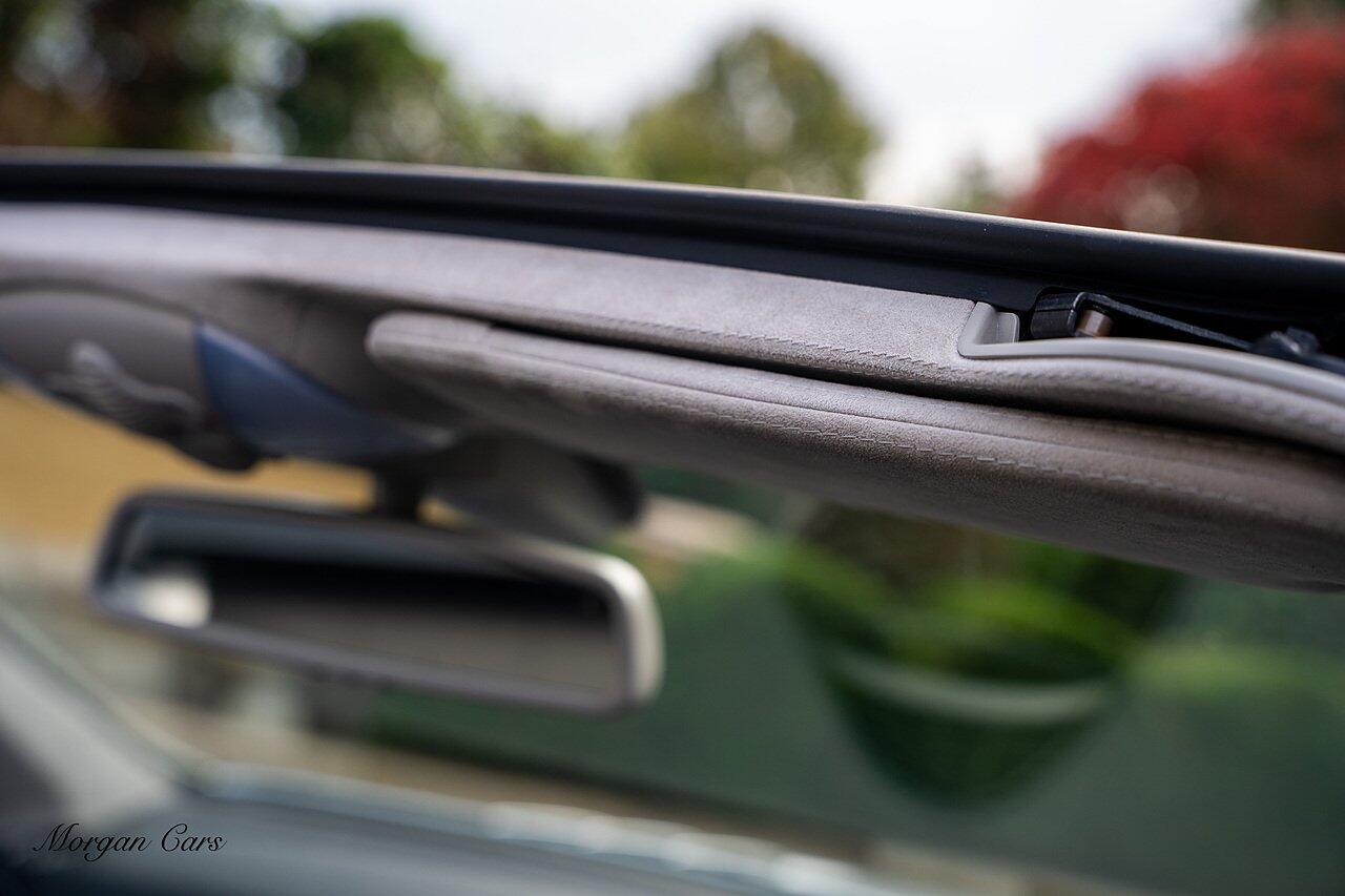 Mercedes-Benz SL view 91