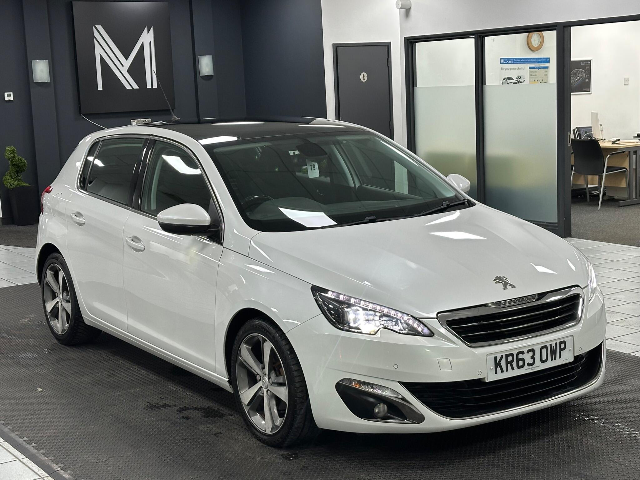 Peugeot 308 view 2