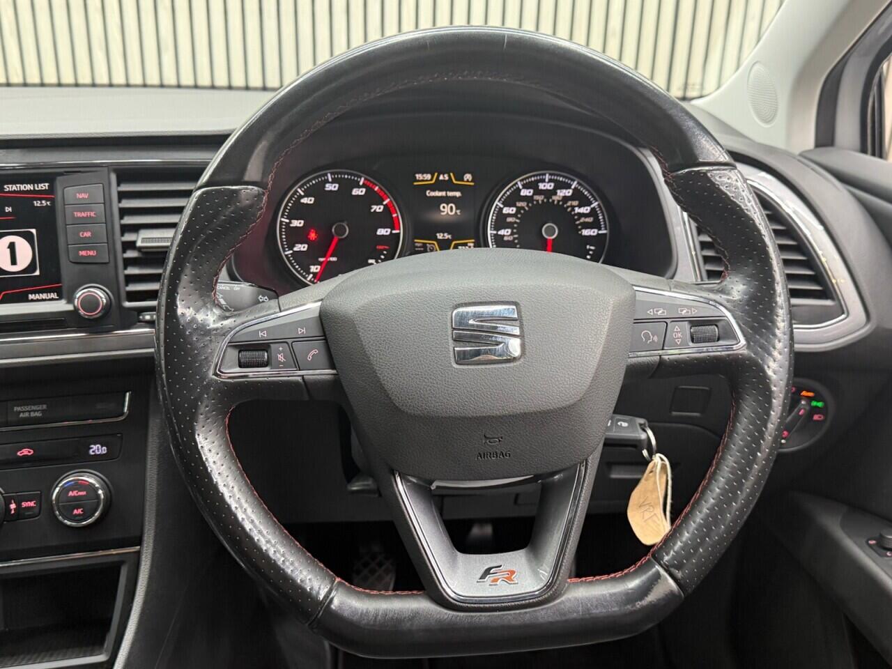 Seat Leon view 8