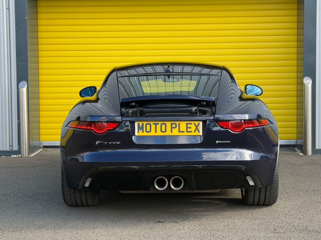 Jaguar F-Type view 8