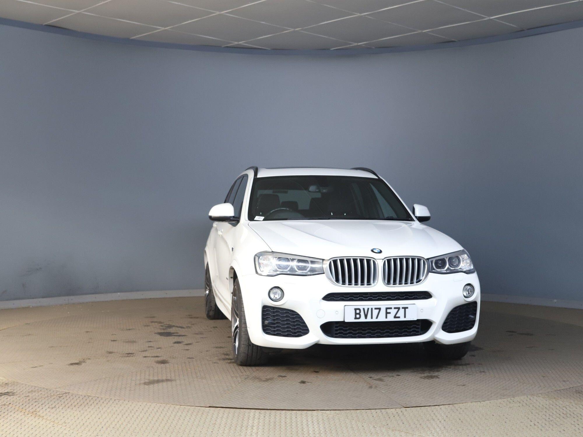 BMW X3 view 9