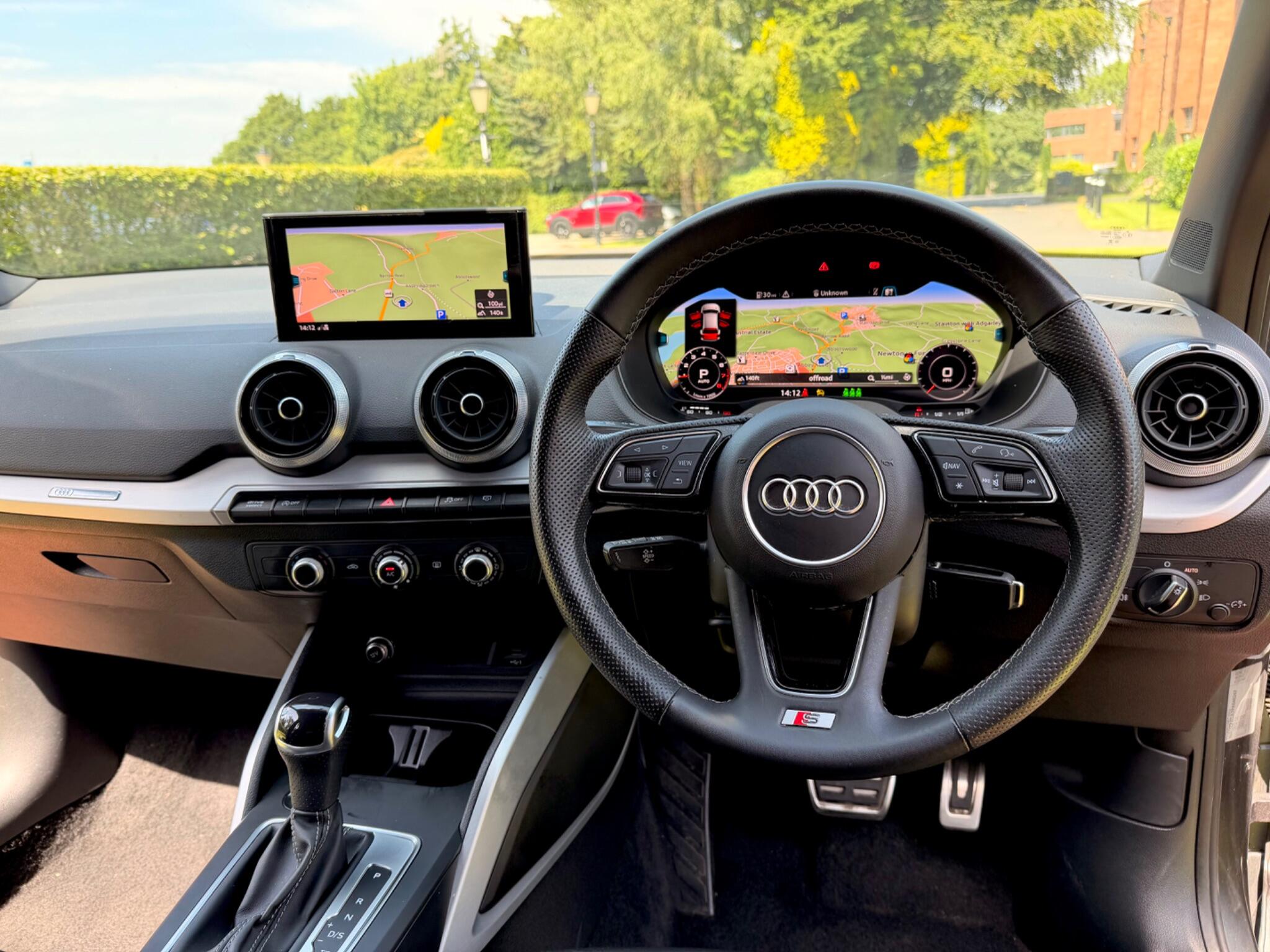 Audi Q2 view 21