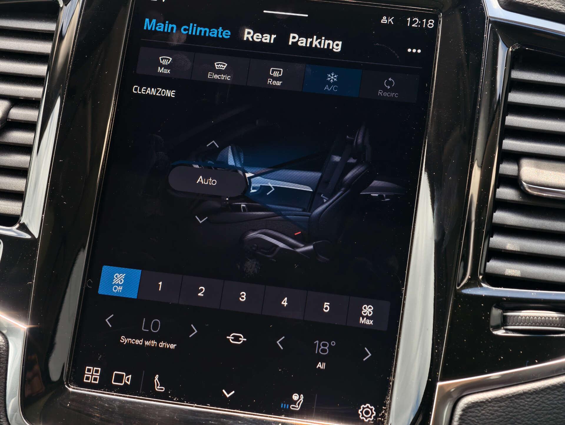 Volvo XC90 view 43
