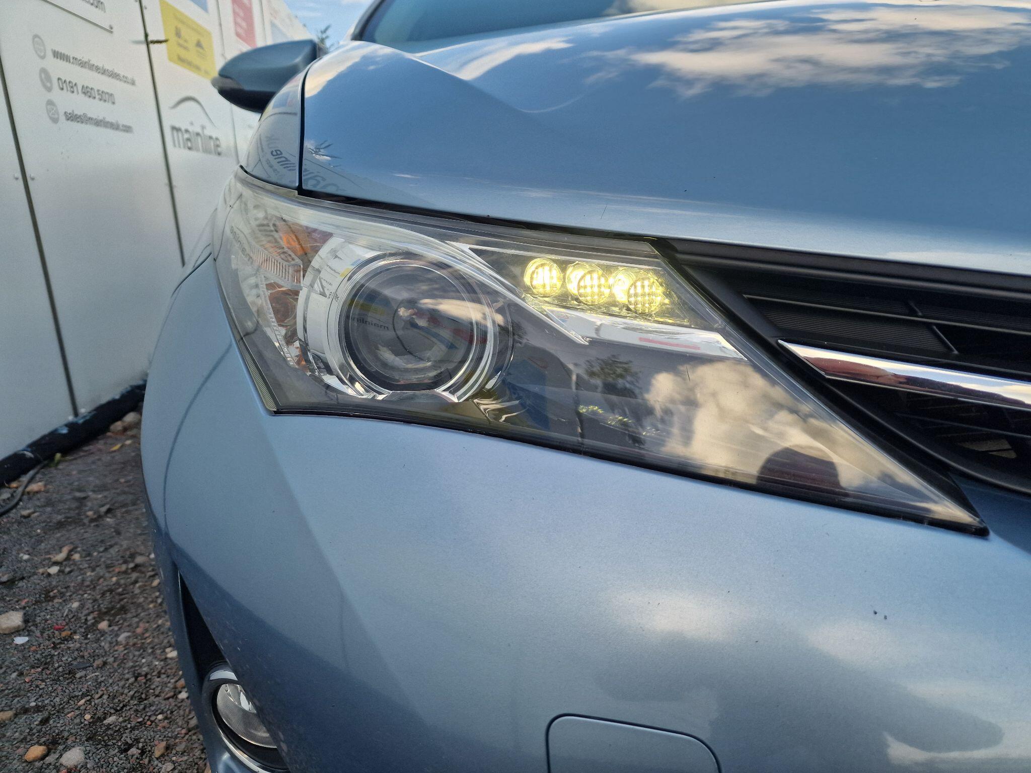 Toyota Auris view 58