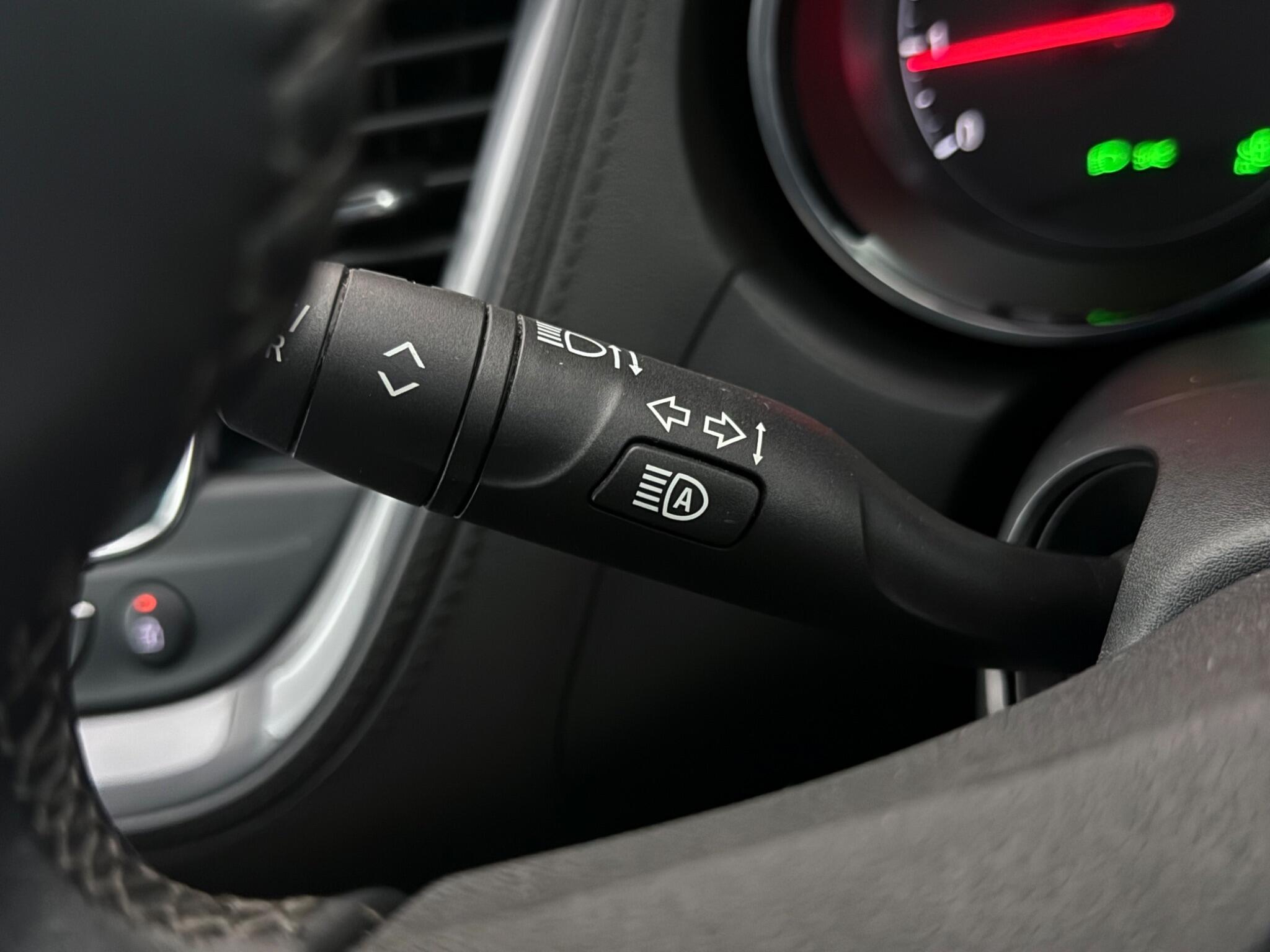 Vauxhall Grandland X view 17