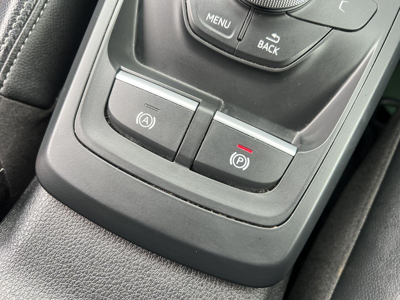 Audi Q2 view 31