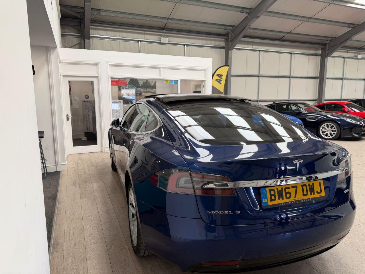 Tesla Model S view 47