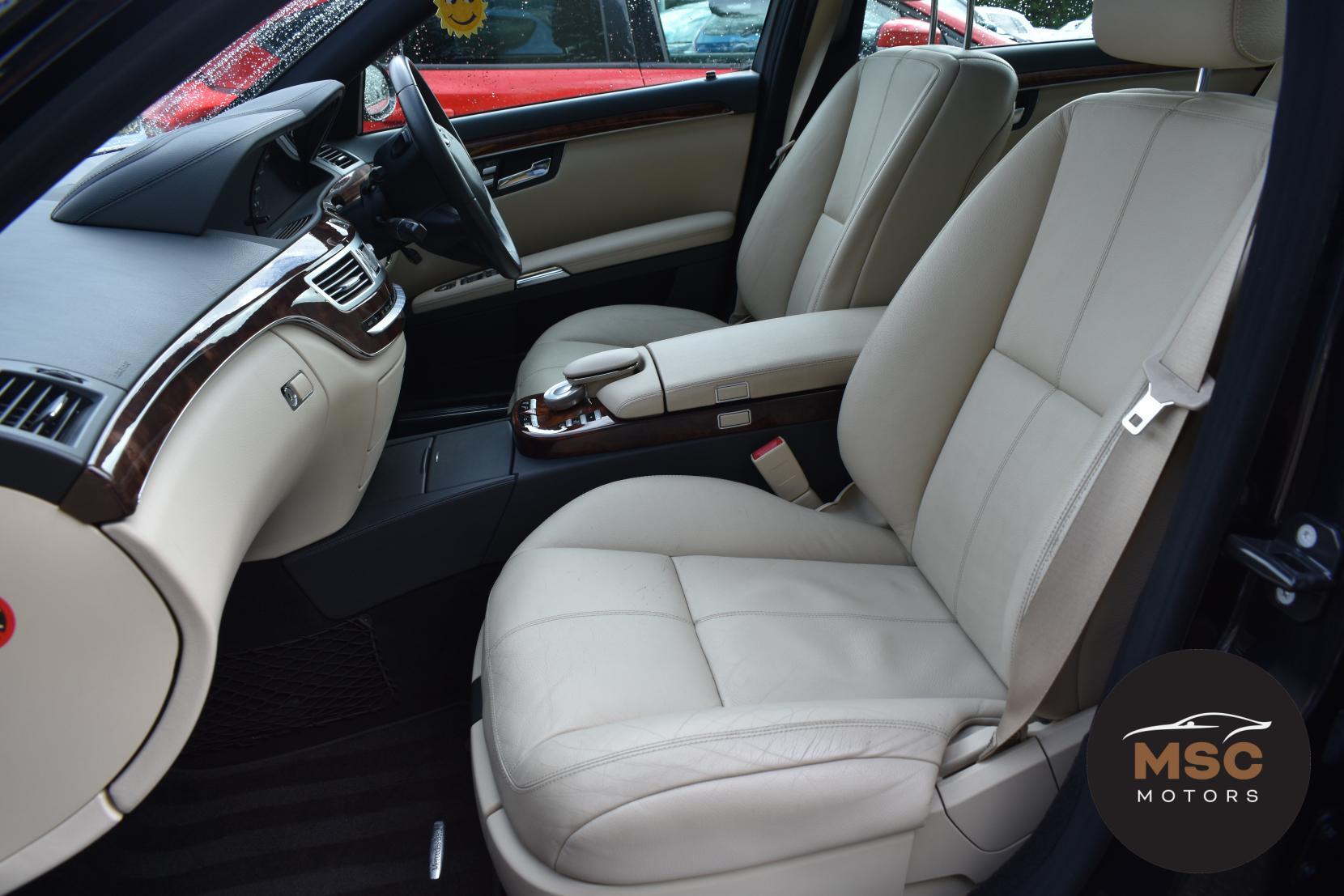 Mercedes-Benz S Class view 32