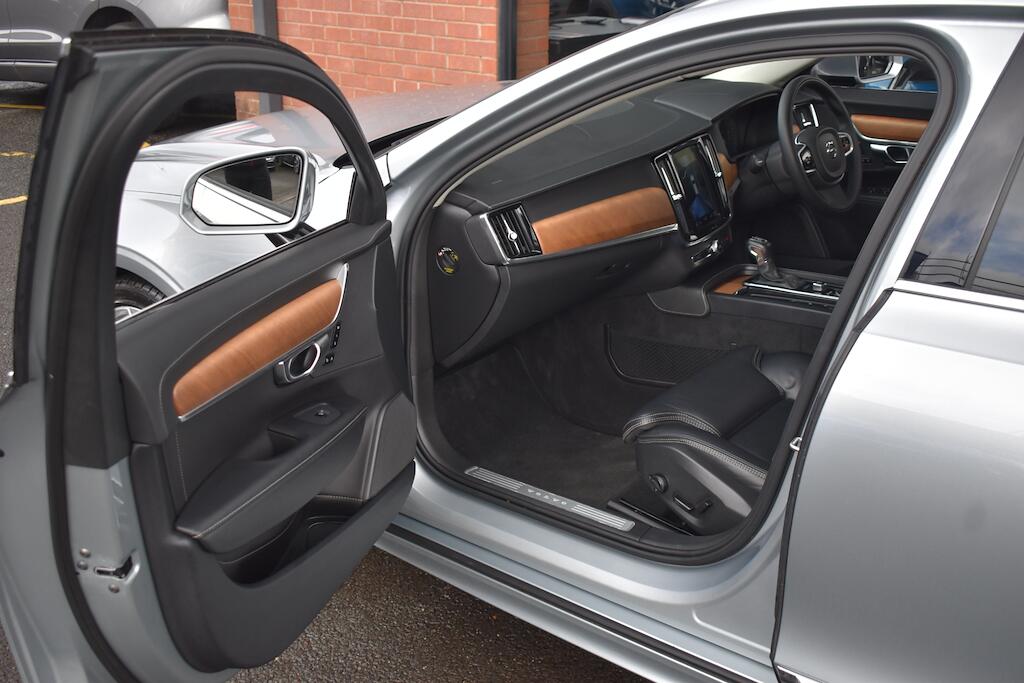 Volvo V90 view 39