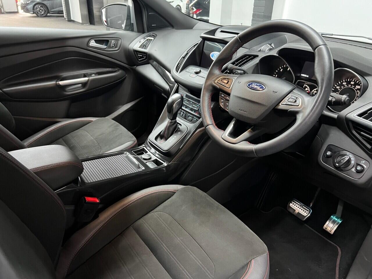 Ford Kuga view 38