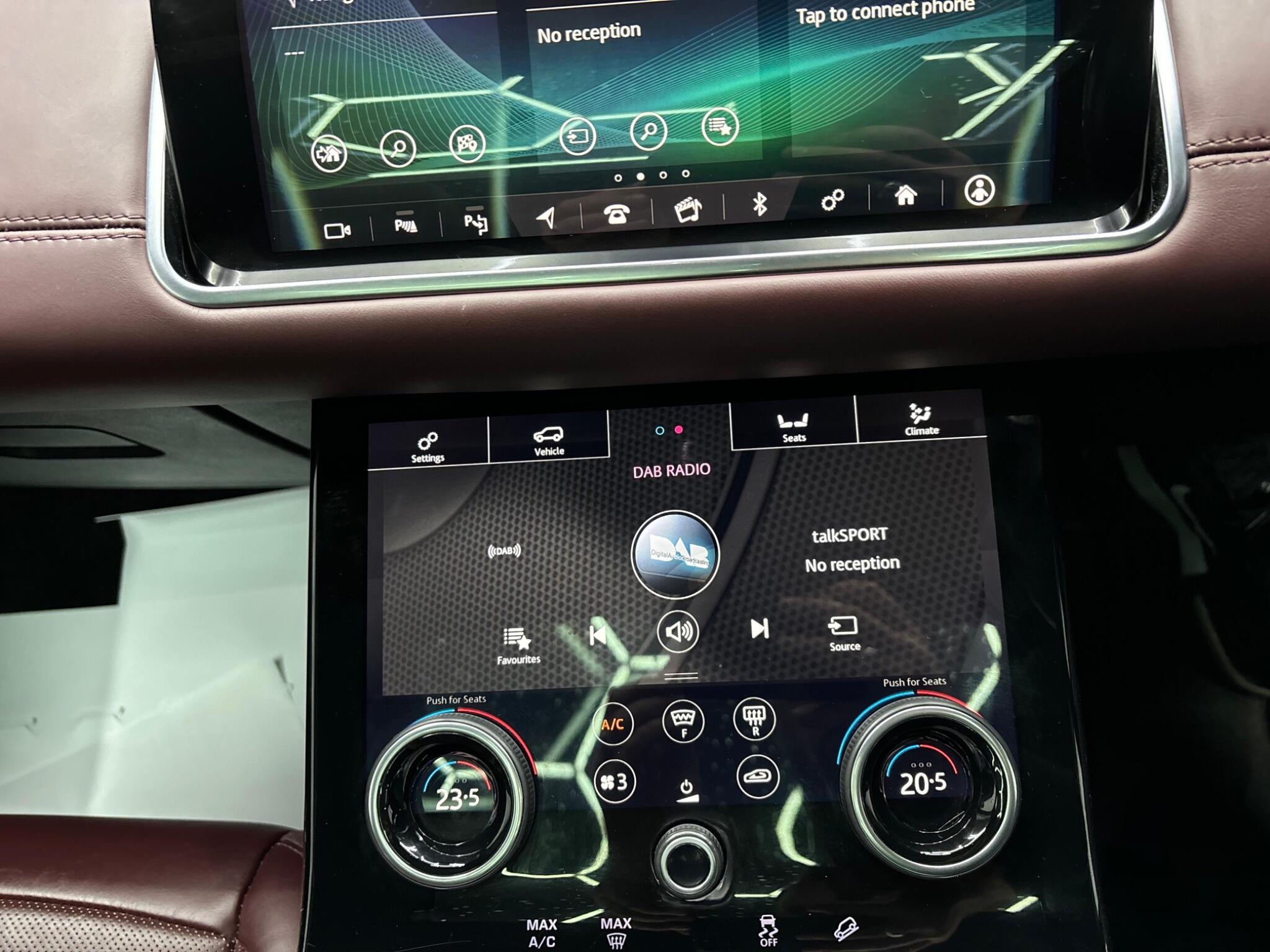 Land Rover Range Rover Evoque view 17