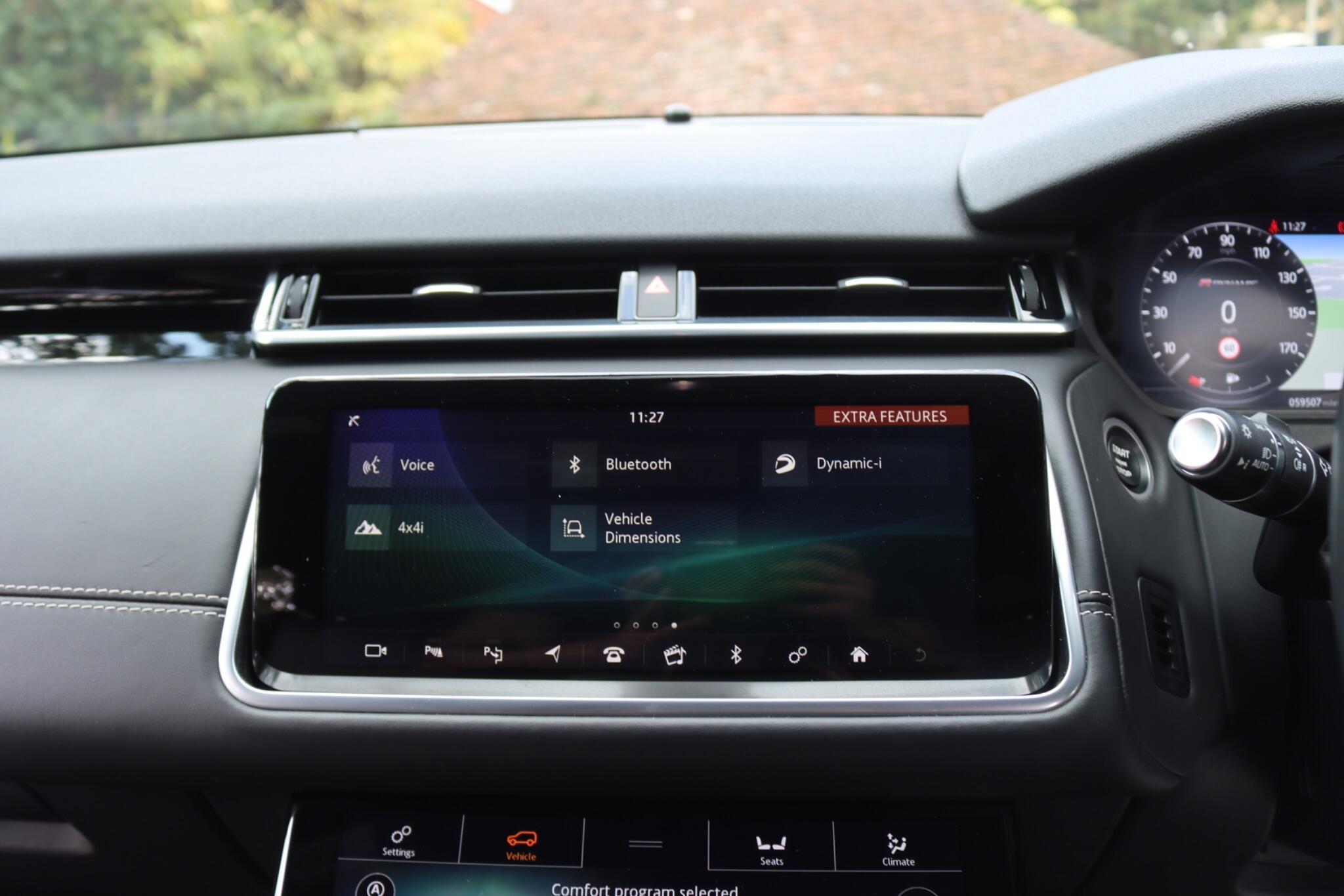 Land Rover Range Rover Velar view 76