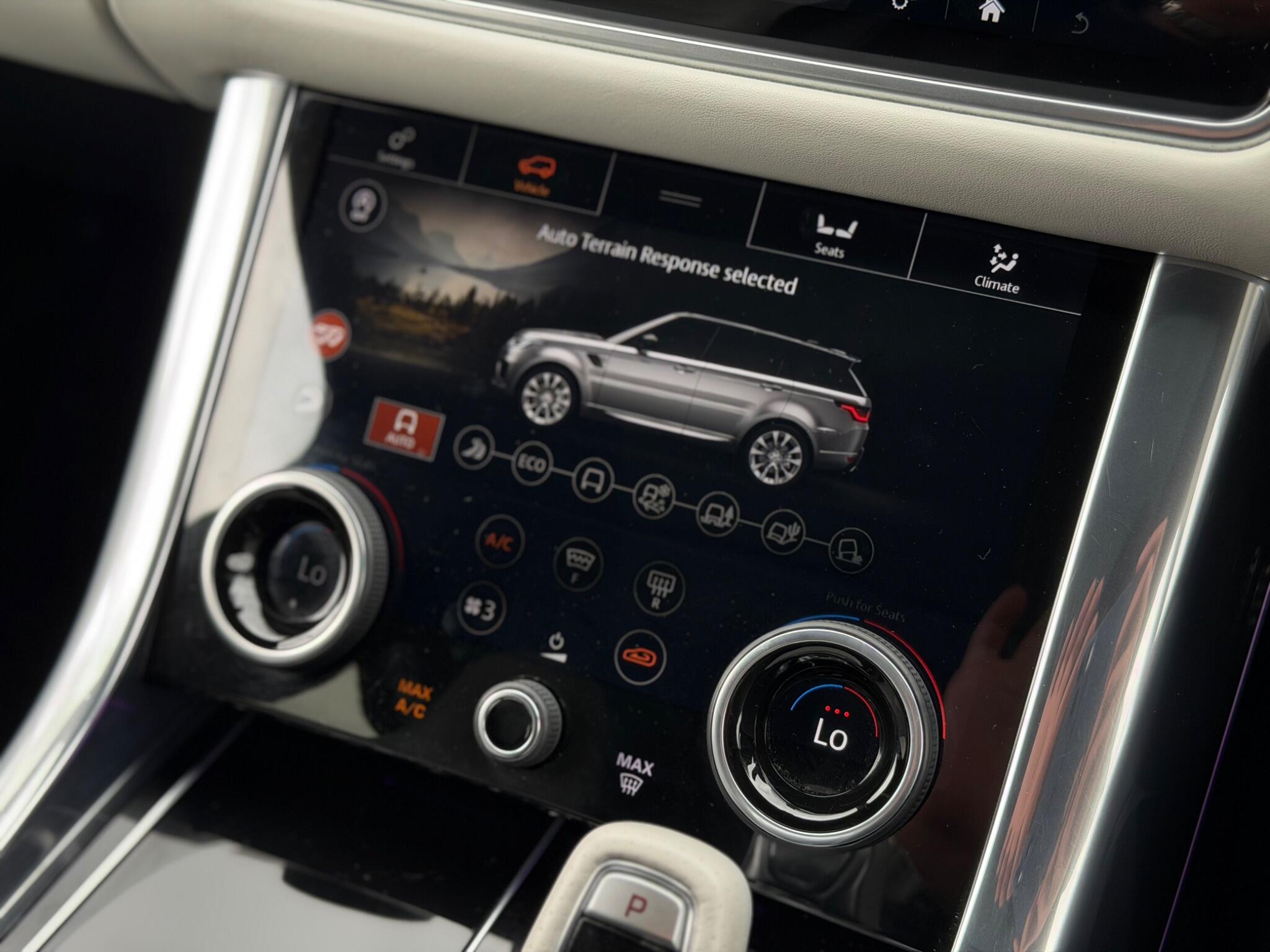 Land Rover Range Rover Sport view 32