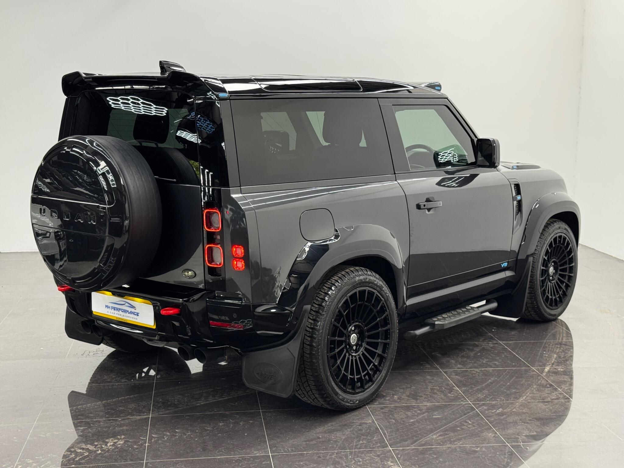 Land Rover Defender view 47