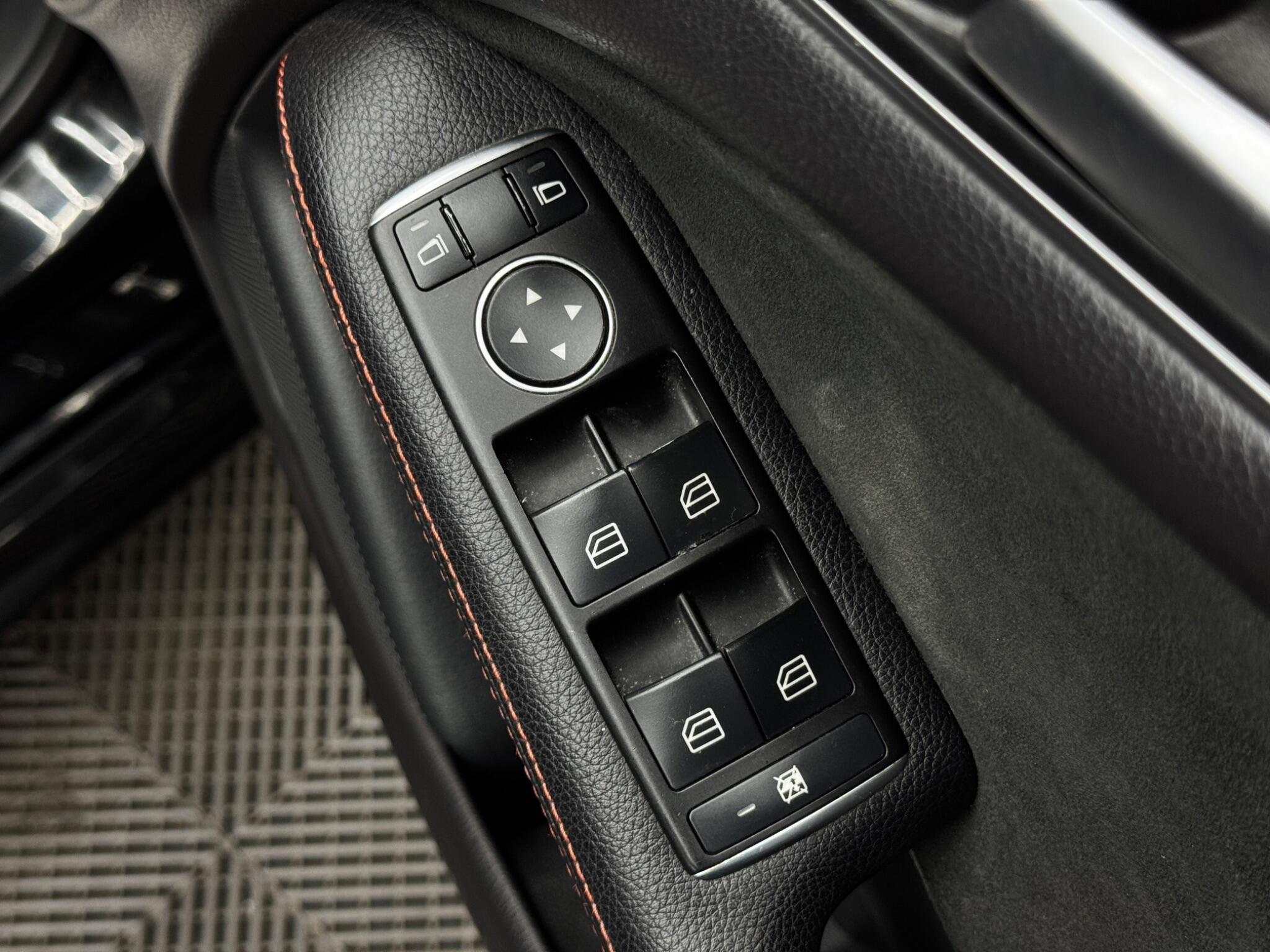 Mercedes-Benz B-Class view 38