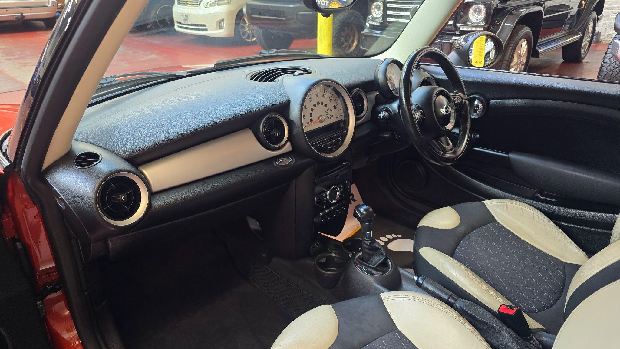 Mini Clubman view 14