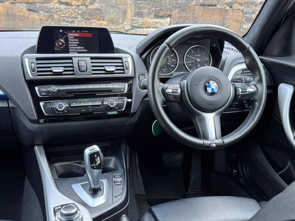 BMW 1 Series view 22