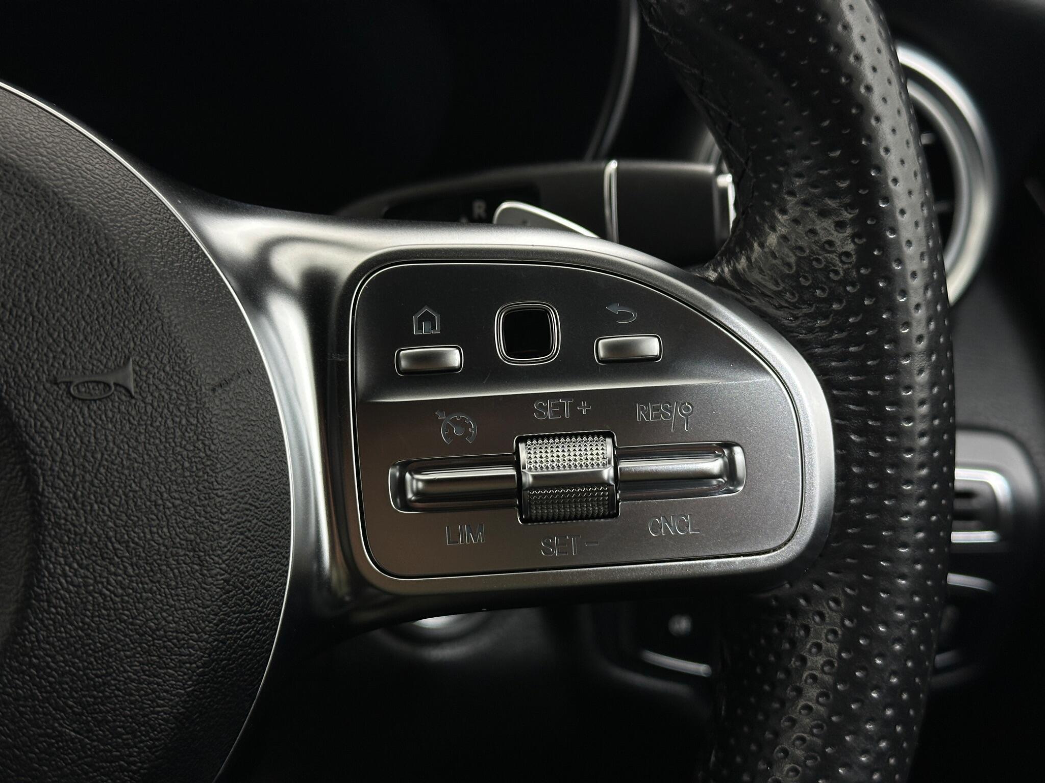 Mercedes-Benz C-Class view 16