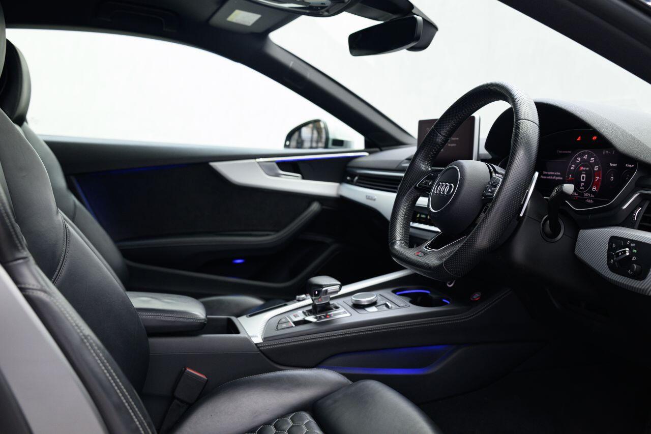 Audi RS5 view 14