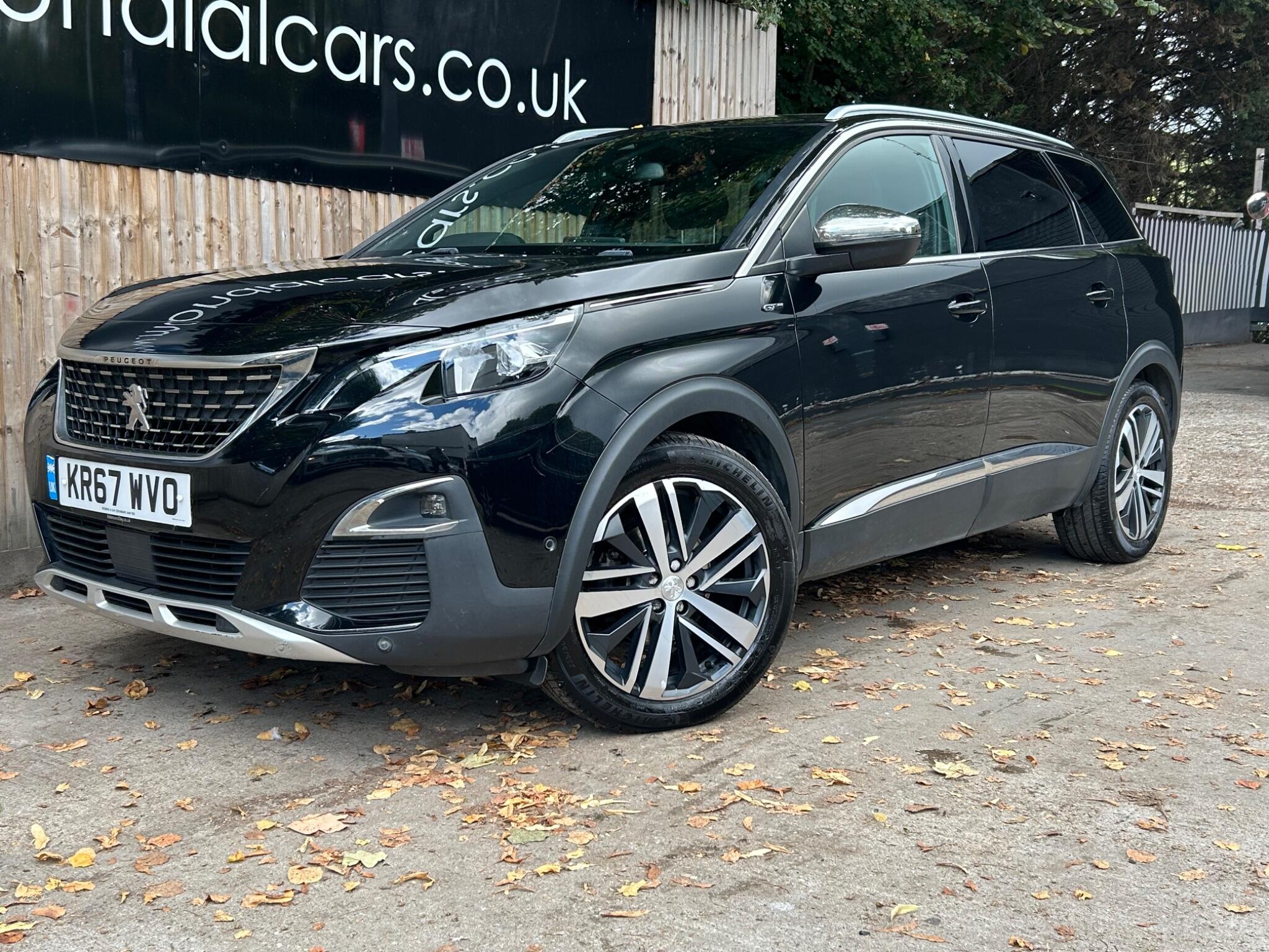 Peugeot 5008 view 5