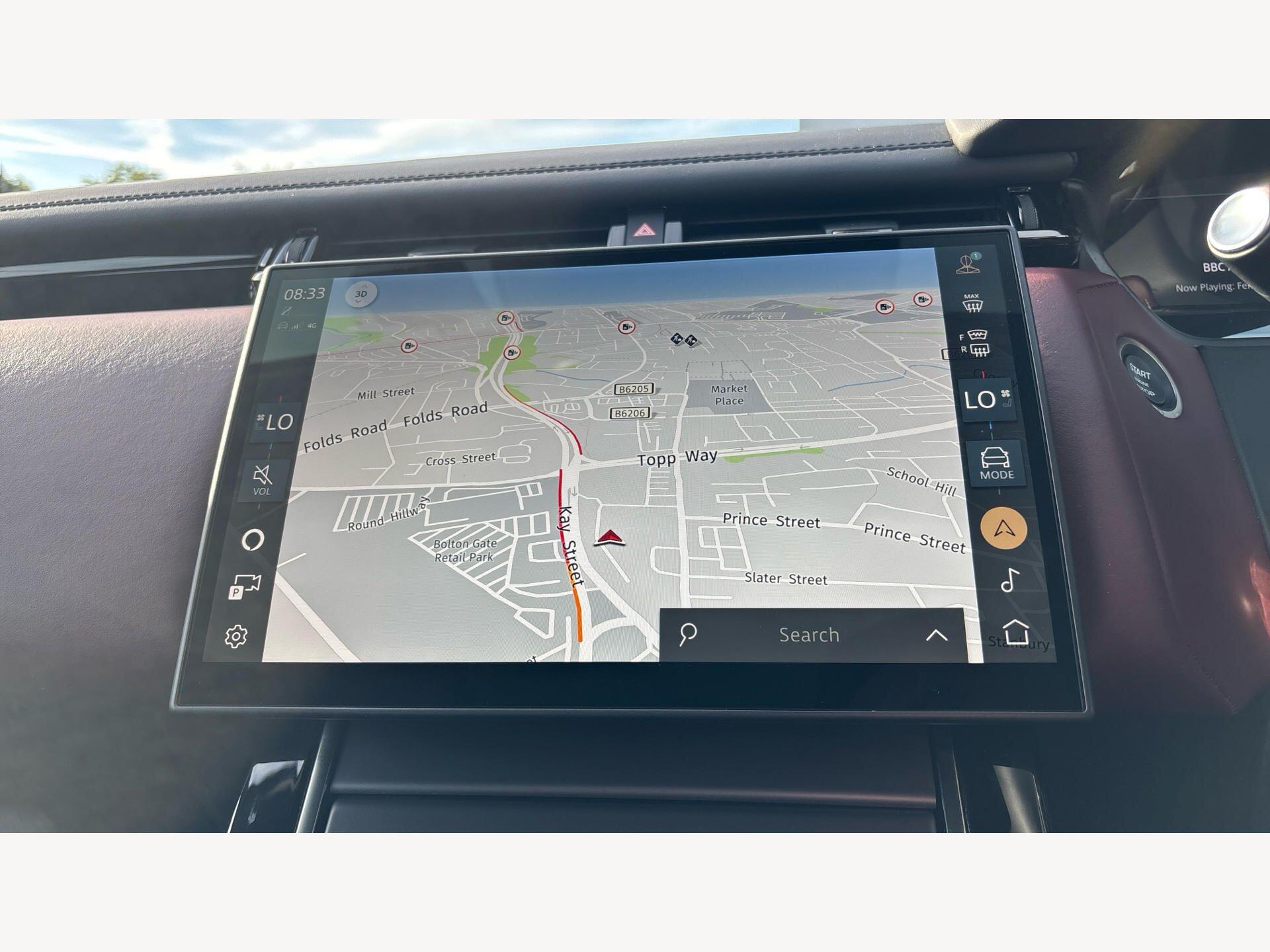 Land Rover Range Rover Velar view 13