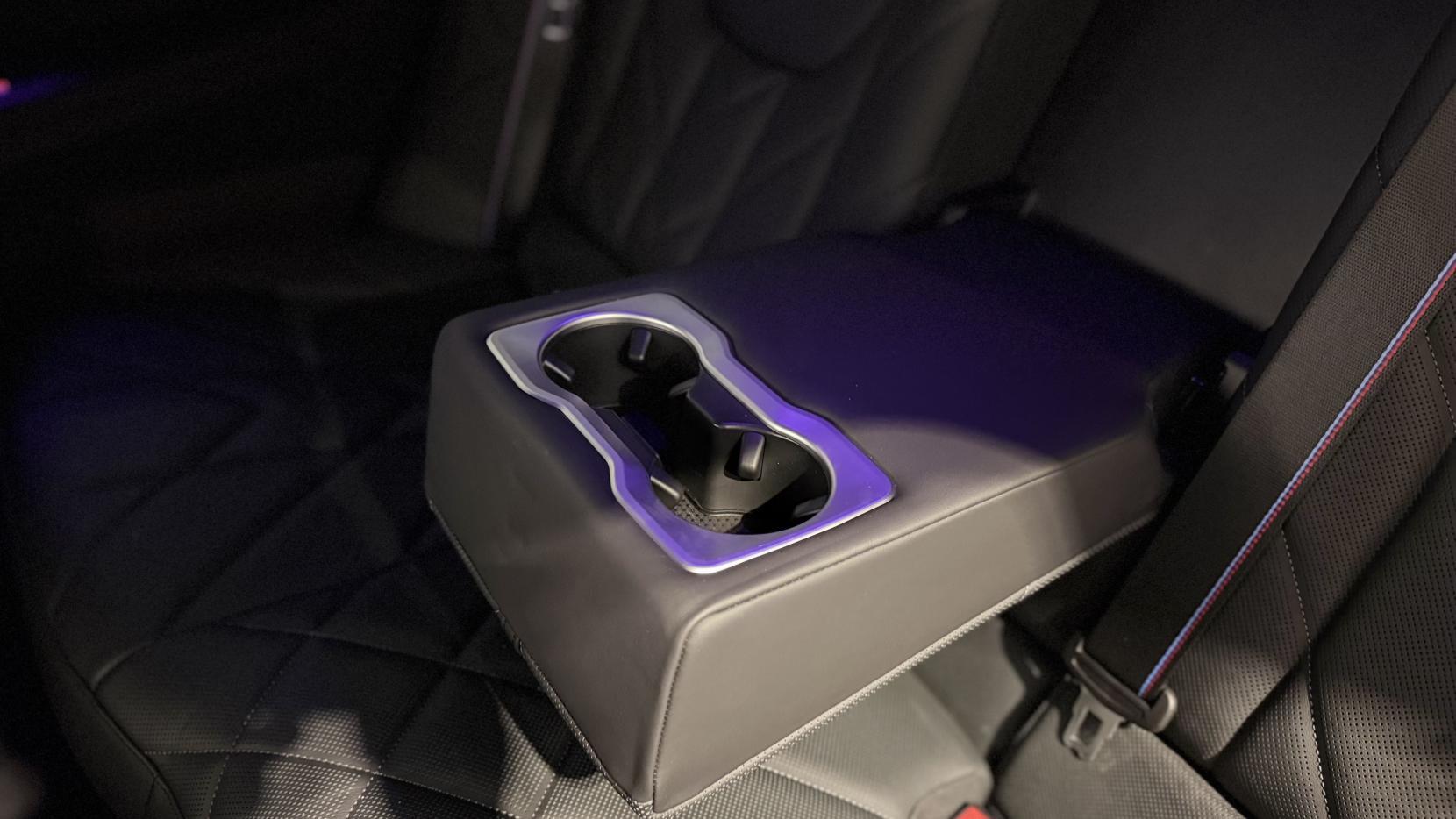 BMW XM view 16