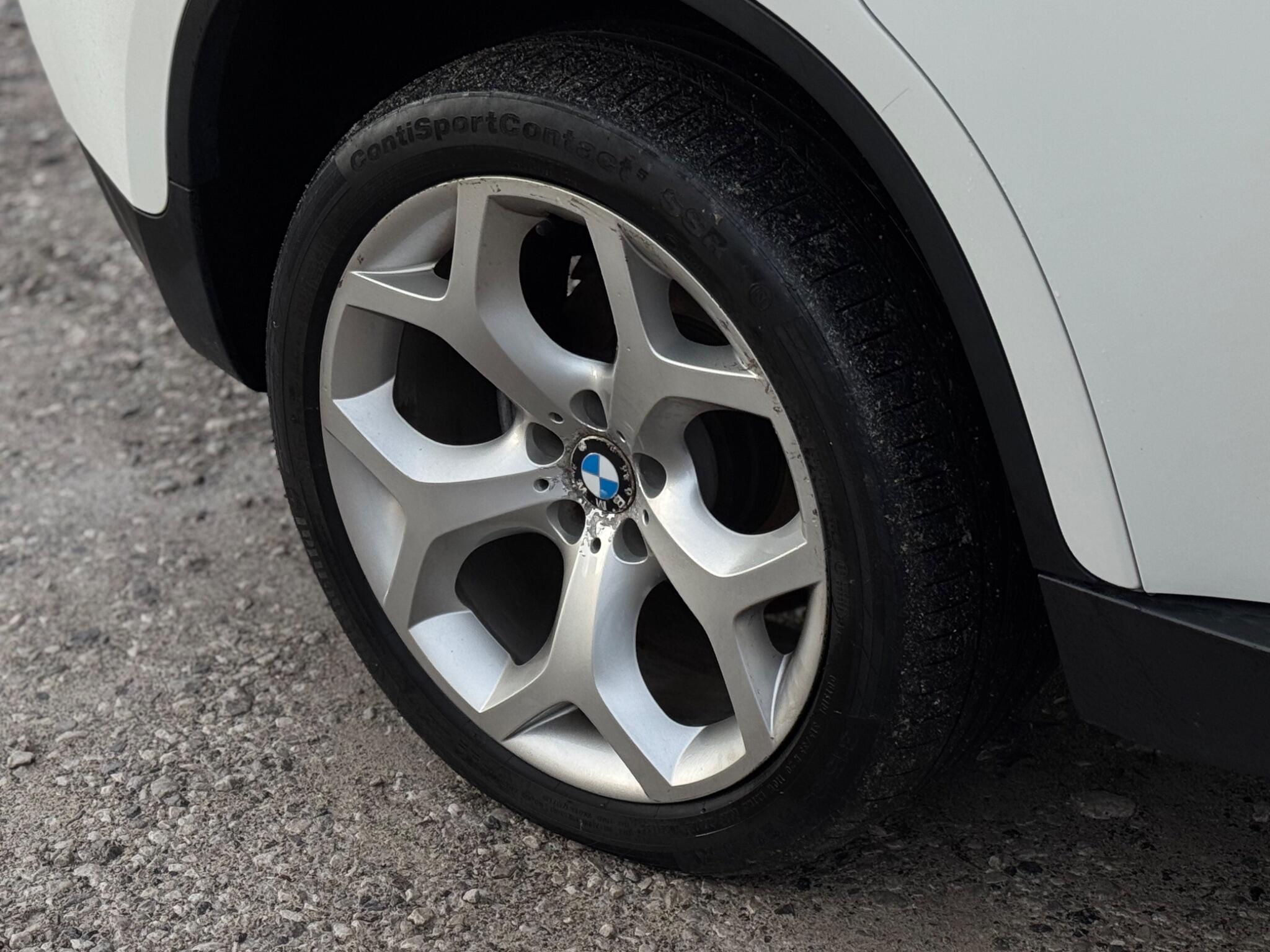 BMW X6 view 91