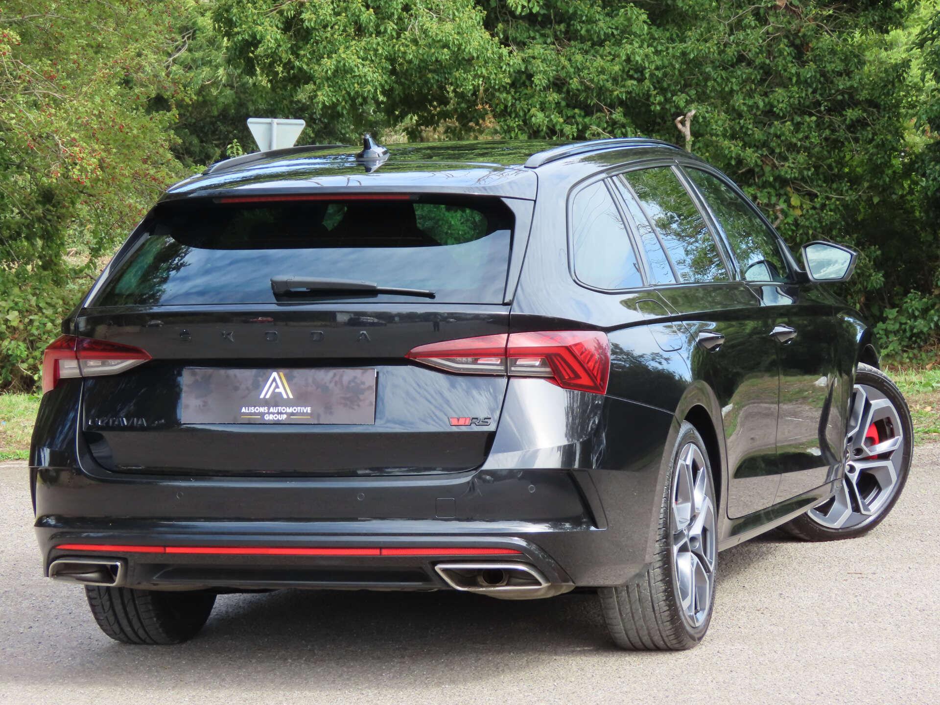 Skoda Octavia view 4