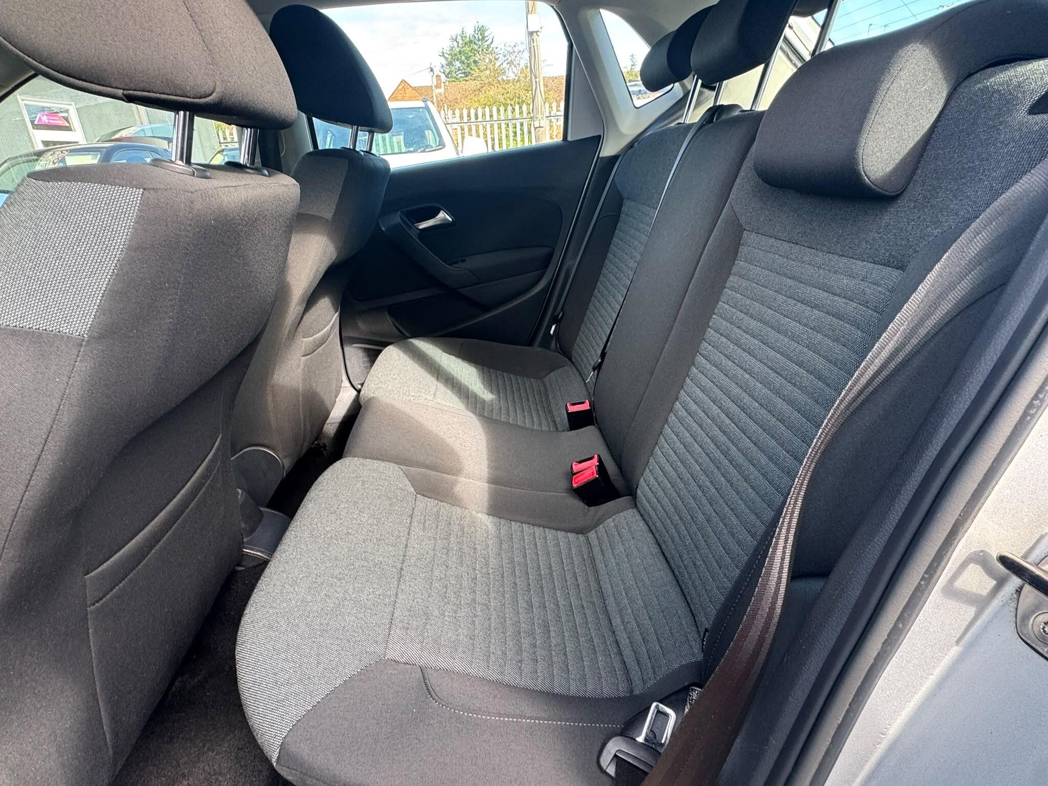 Volkswagen Polo view 17