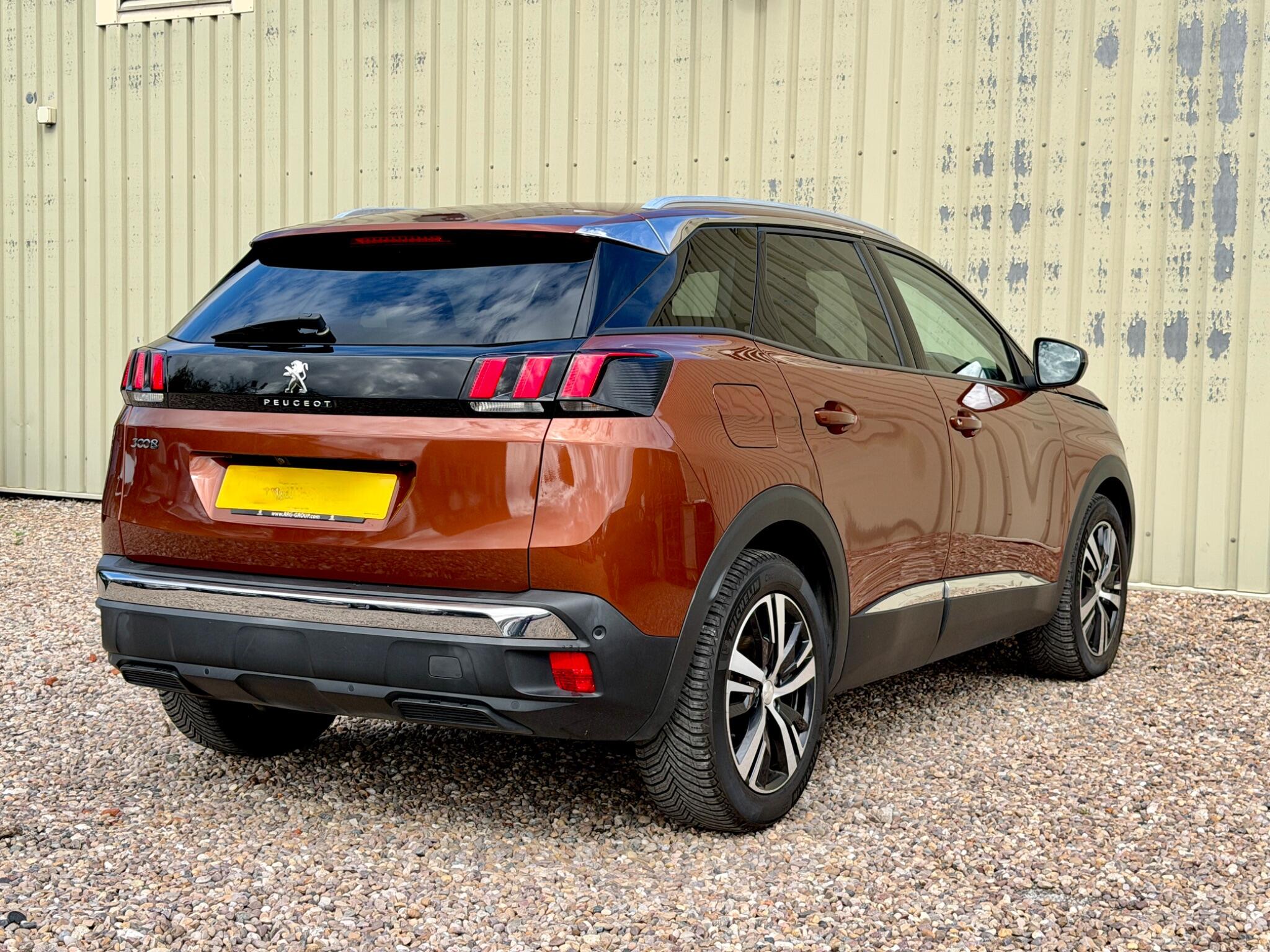 Peugeot 3008 view 9